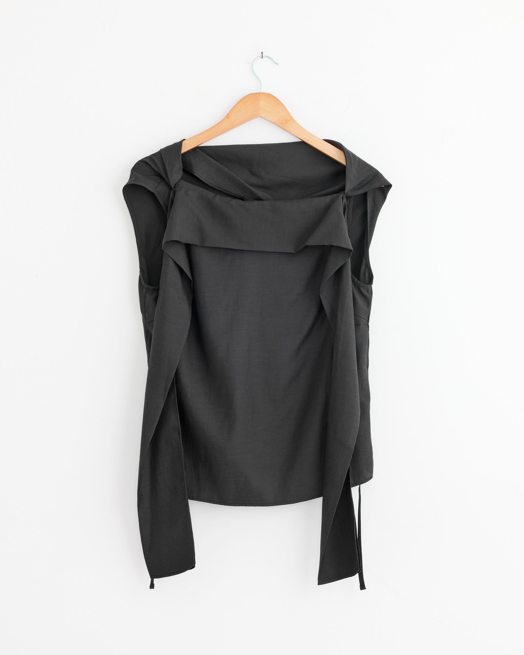 Virtuous Top in Still Black