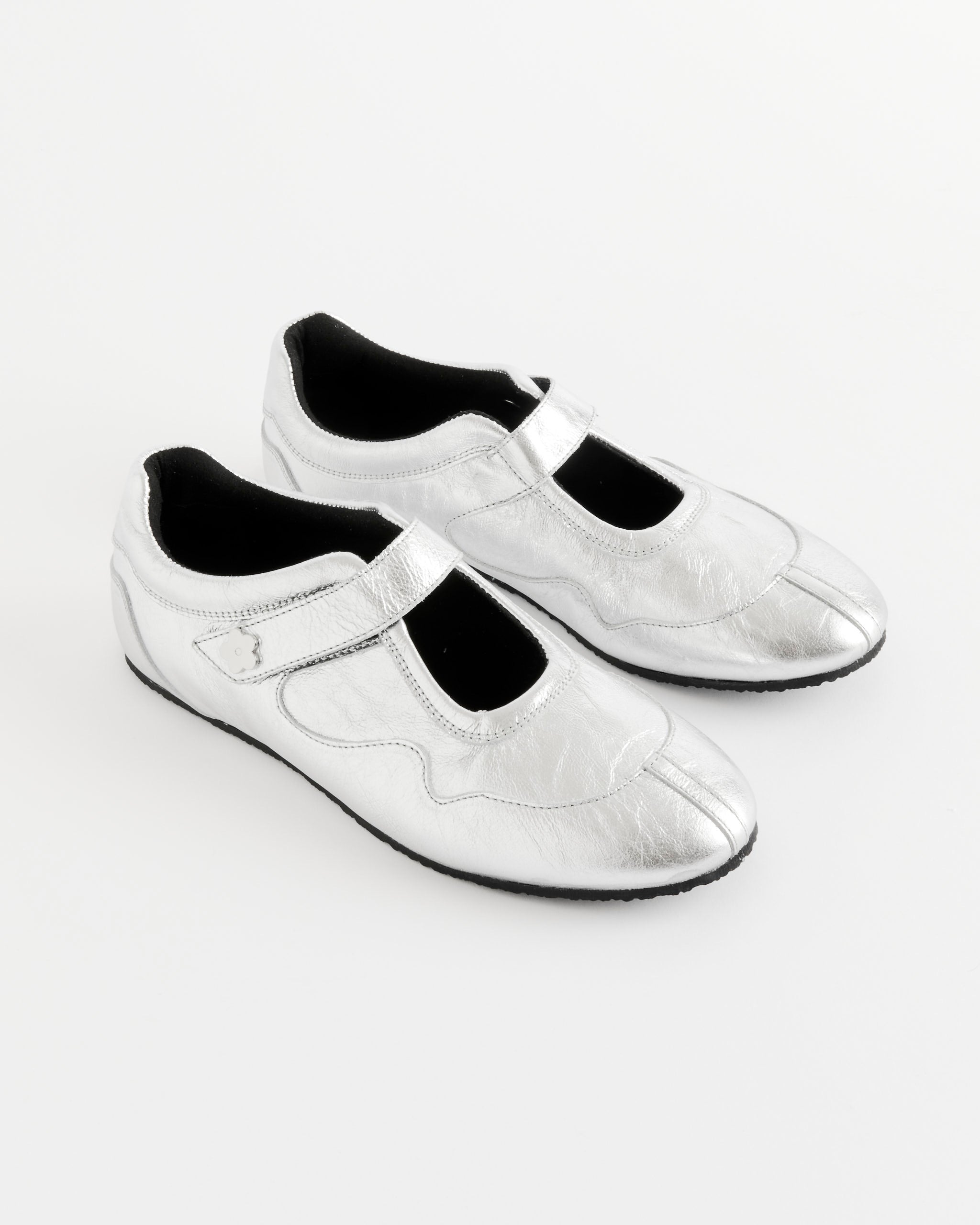 Cosmo Sneaker in Silver