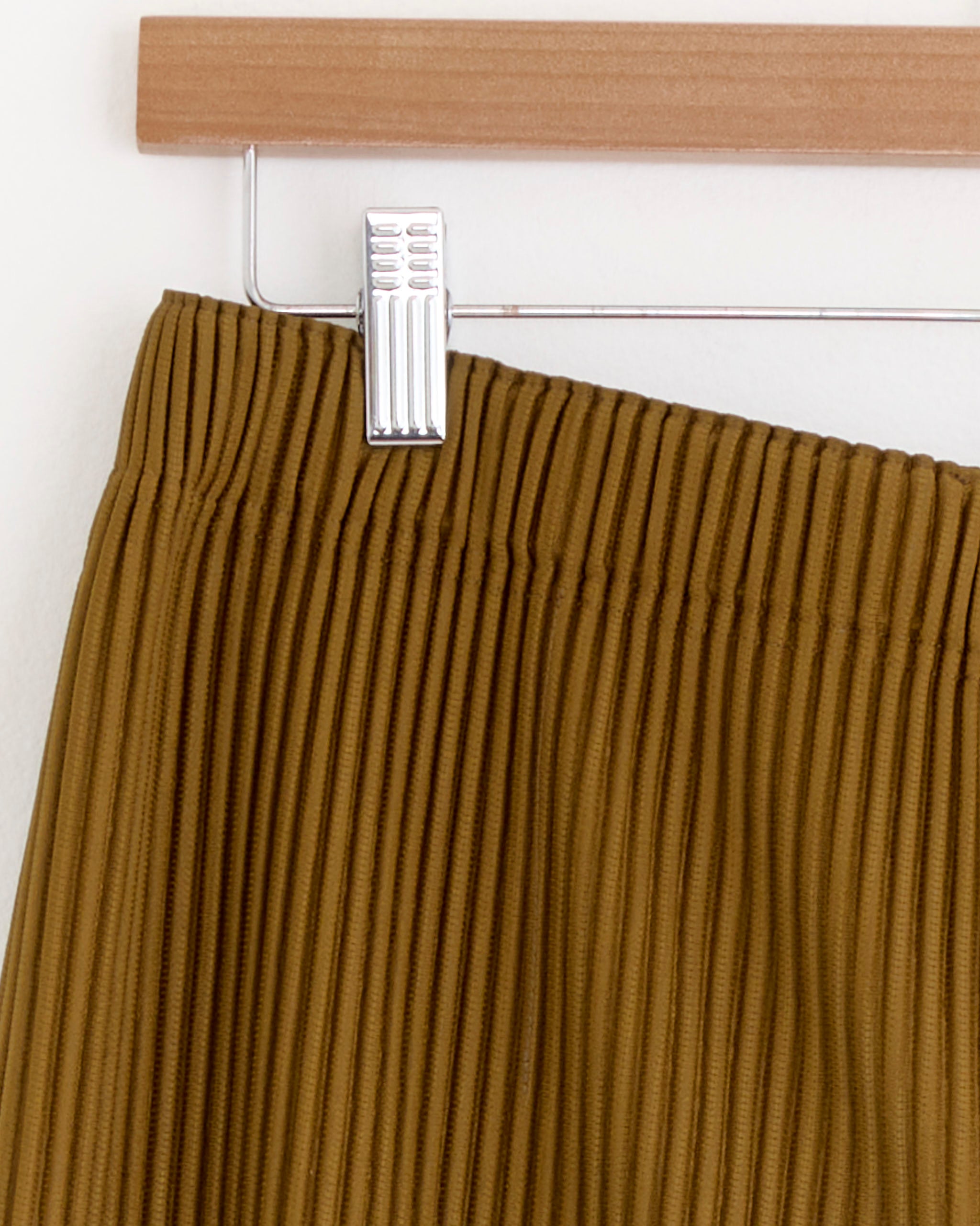 Homme Plisse Issey Miyake Colorful Pleats Short - Rock Green / OS (278304)