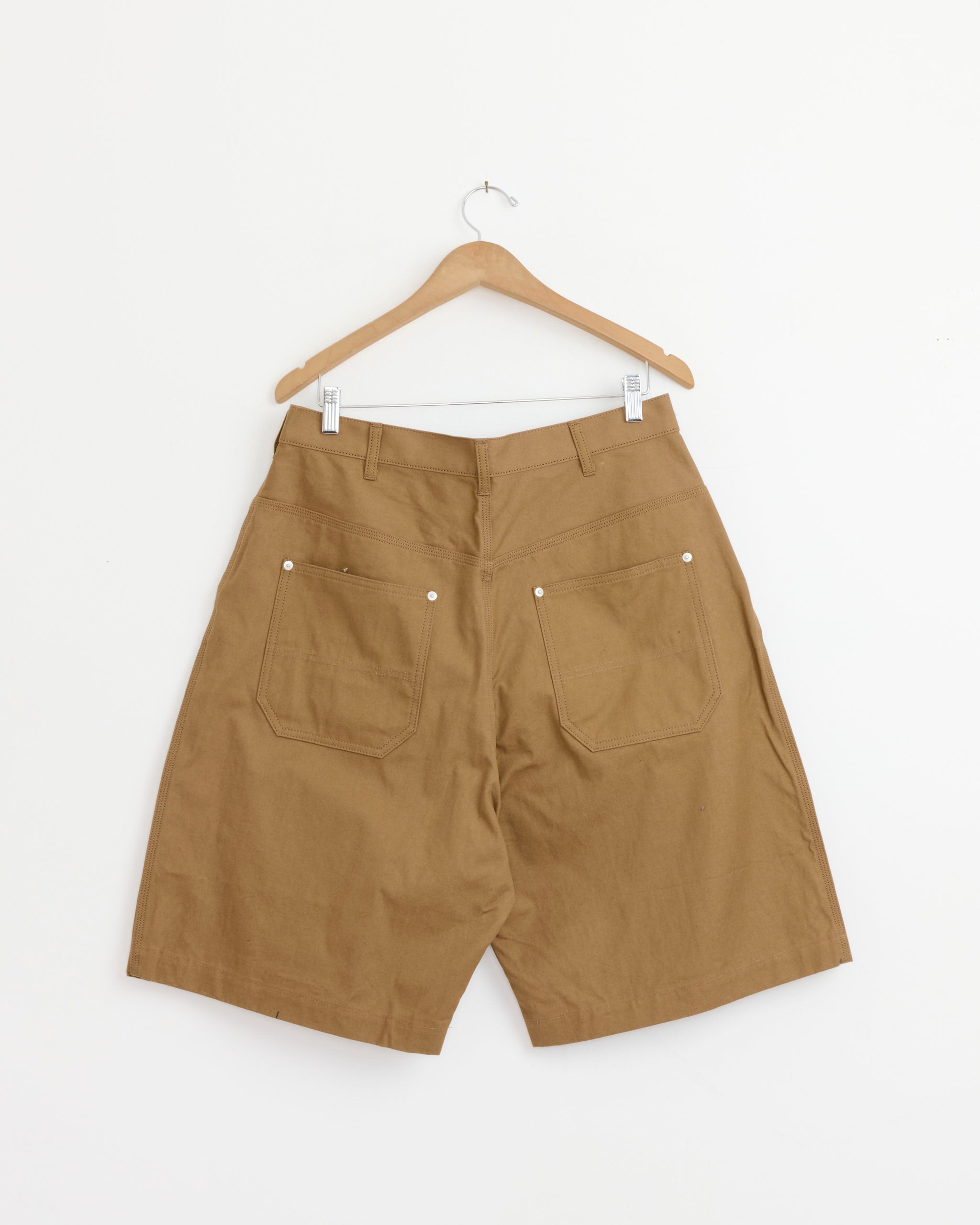 028 Short in Brown