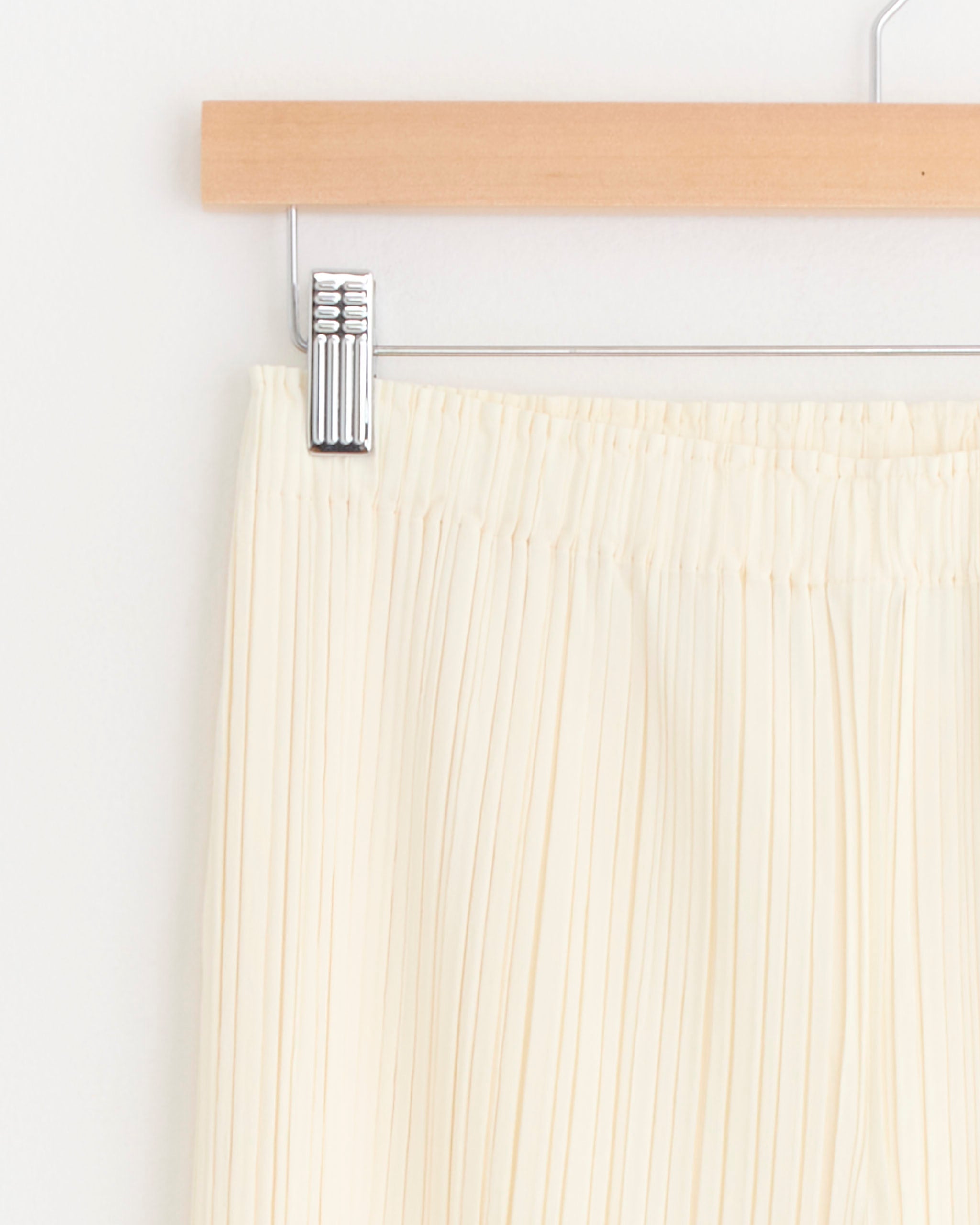 PLEATS PLEASE ISSEY MIYAKE Opaque Bottoms Pant - Off White / 3 (278686)