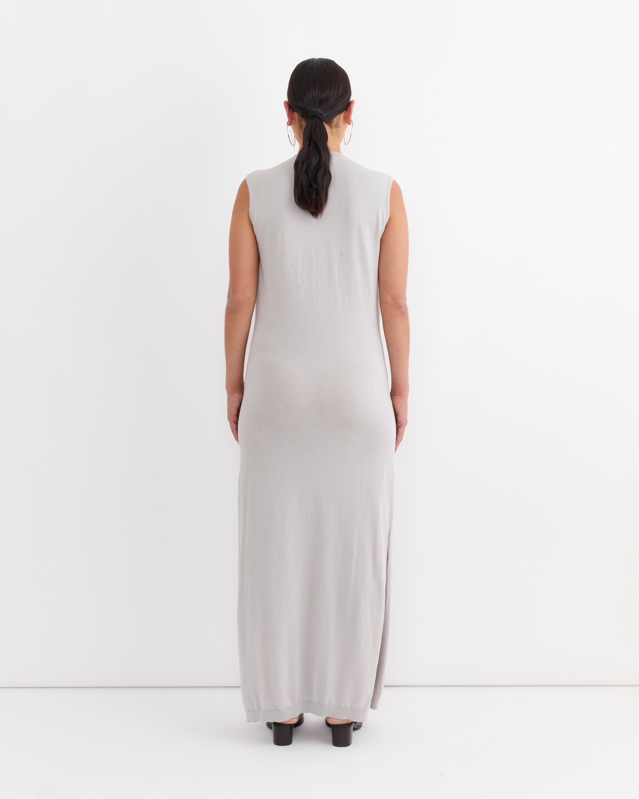 11/21まで LEMAIRE KNITTED SLEEVELESS DRESS Sleeveless Knotted Dress in Mist