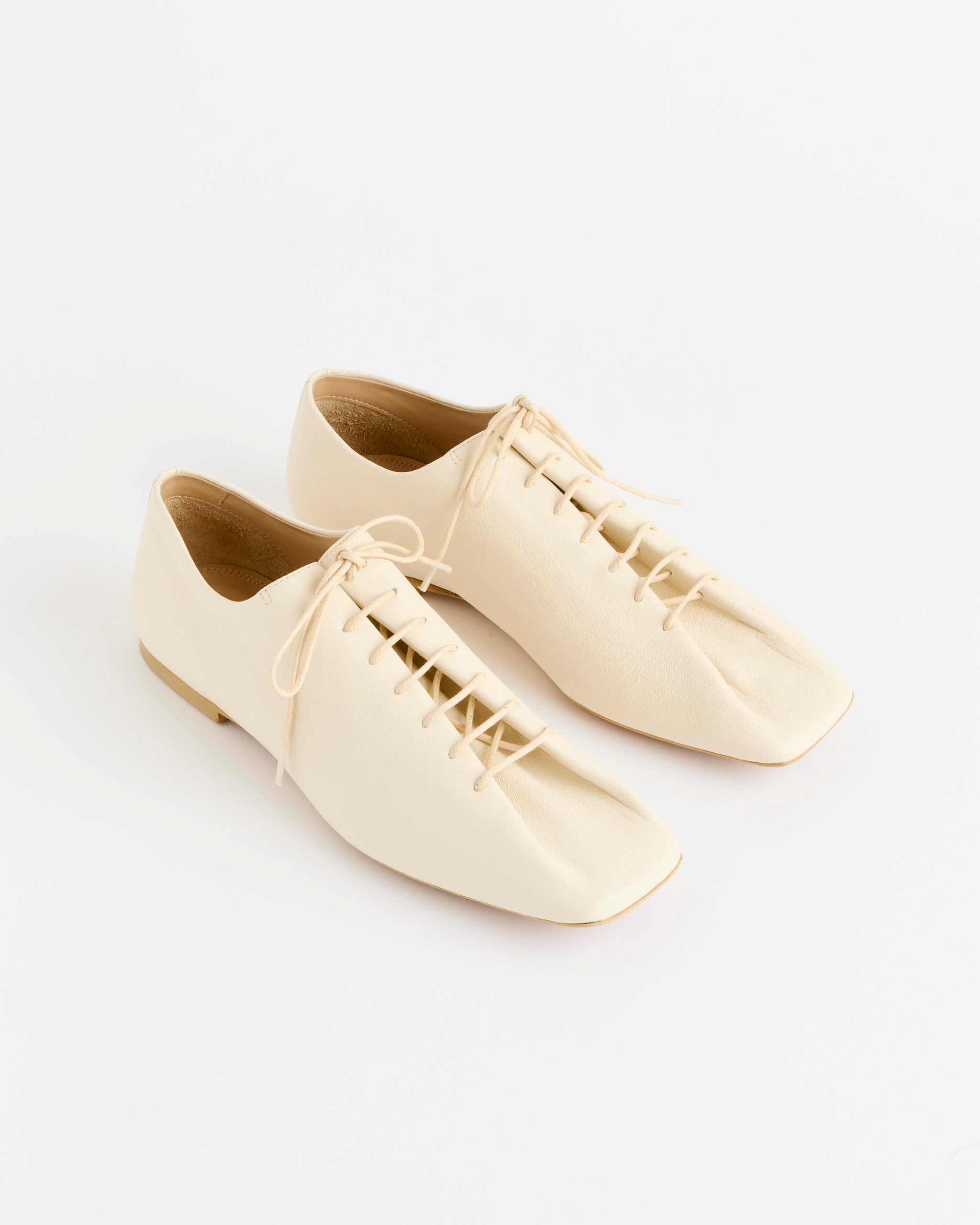 Souris Flat Classic Derbies in White