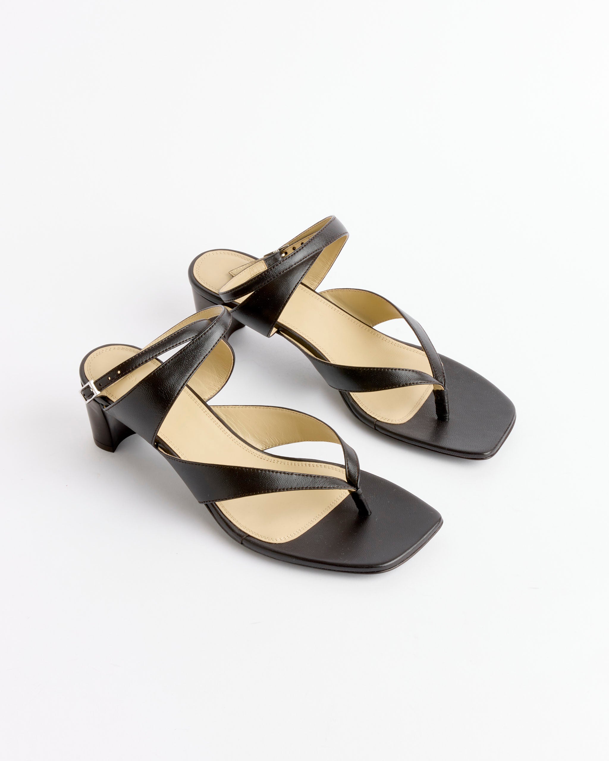 Tong Sandal 50 in Dark Chocolate