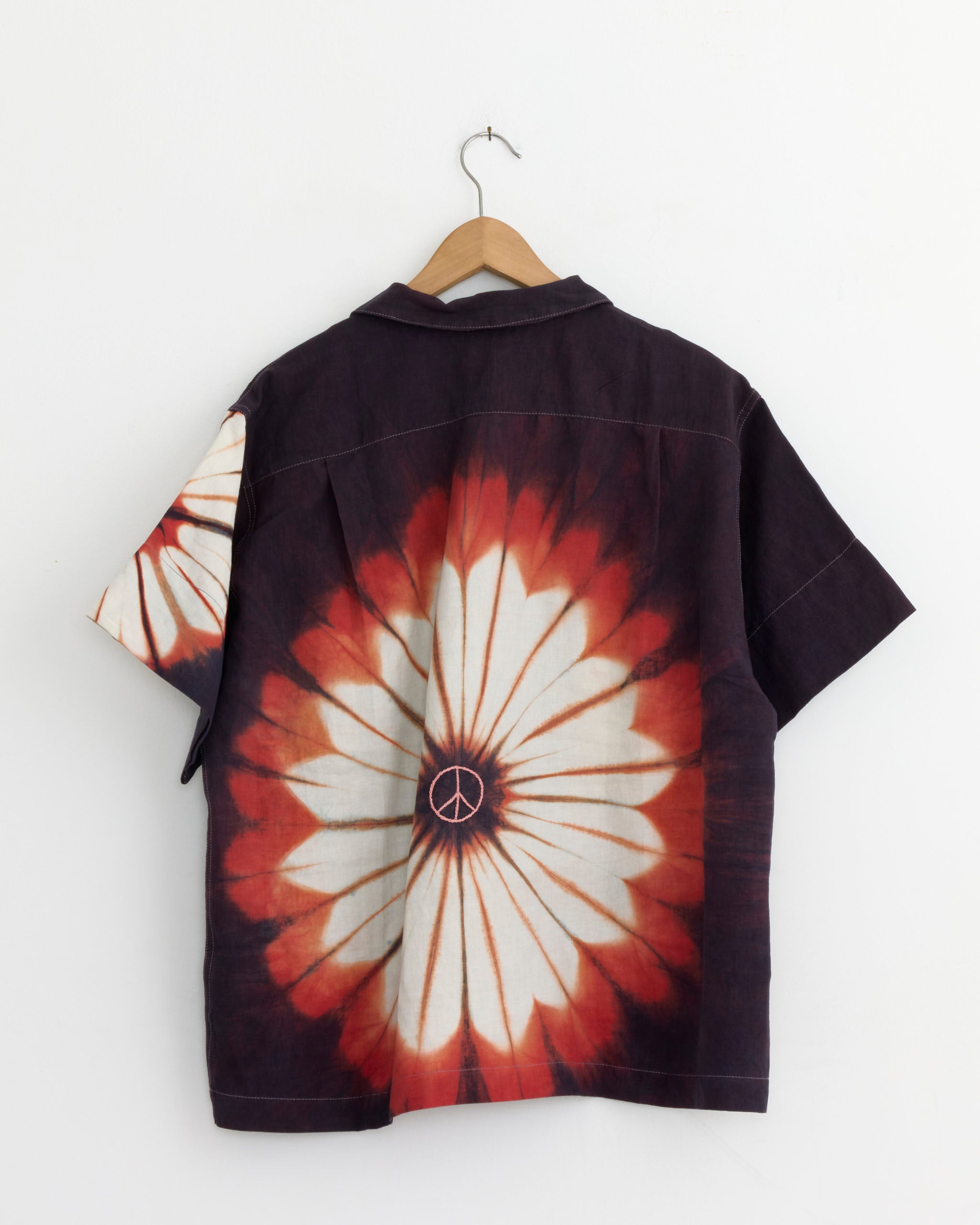 Greetings Shirt in Pink Flower Clamp