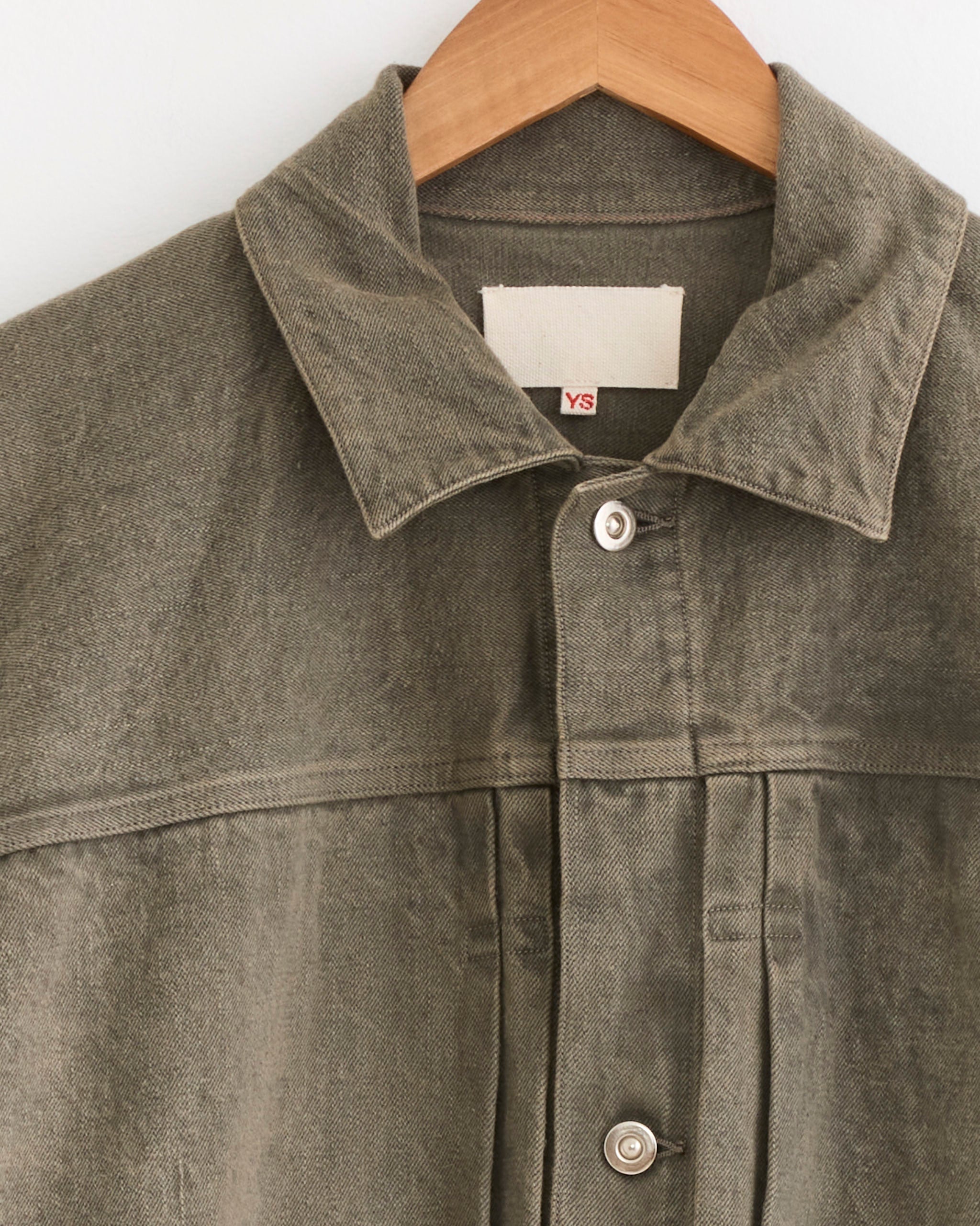 Pleats Jacket in Mugwort