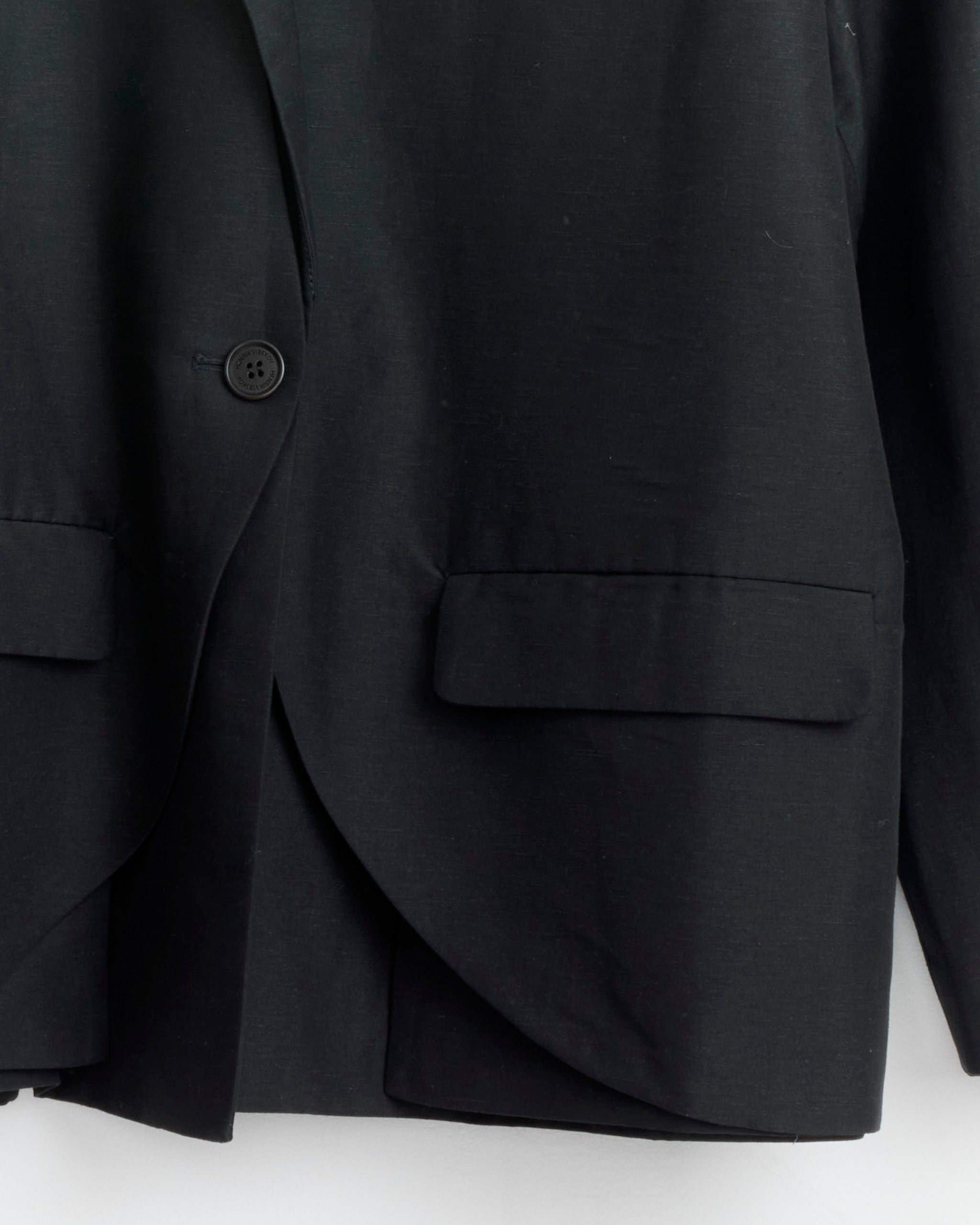 Beetle Blazer in Black