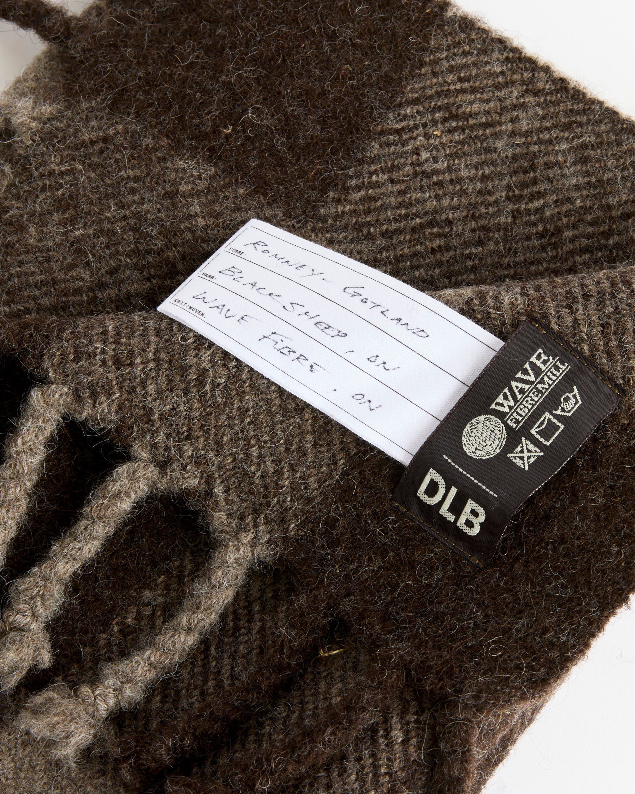 Dana Lee Brown Felted Blanket Scarf Broad Check Sheep's Black - Sheep's Black / OS (281616)