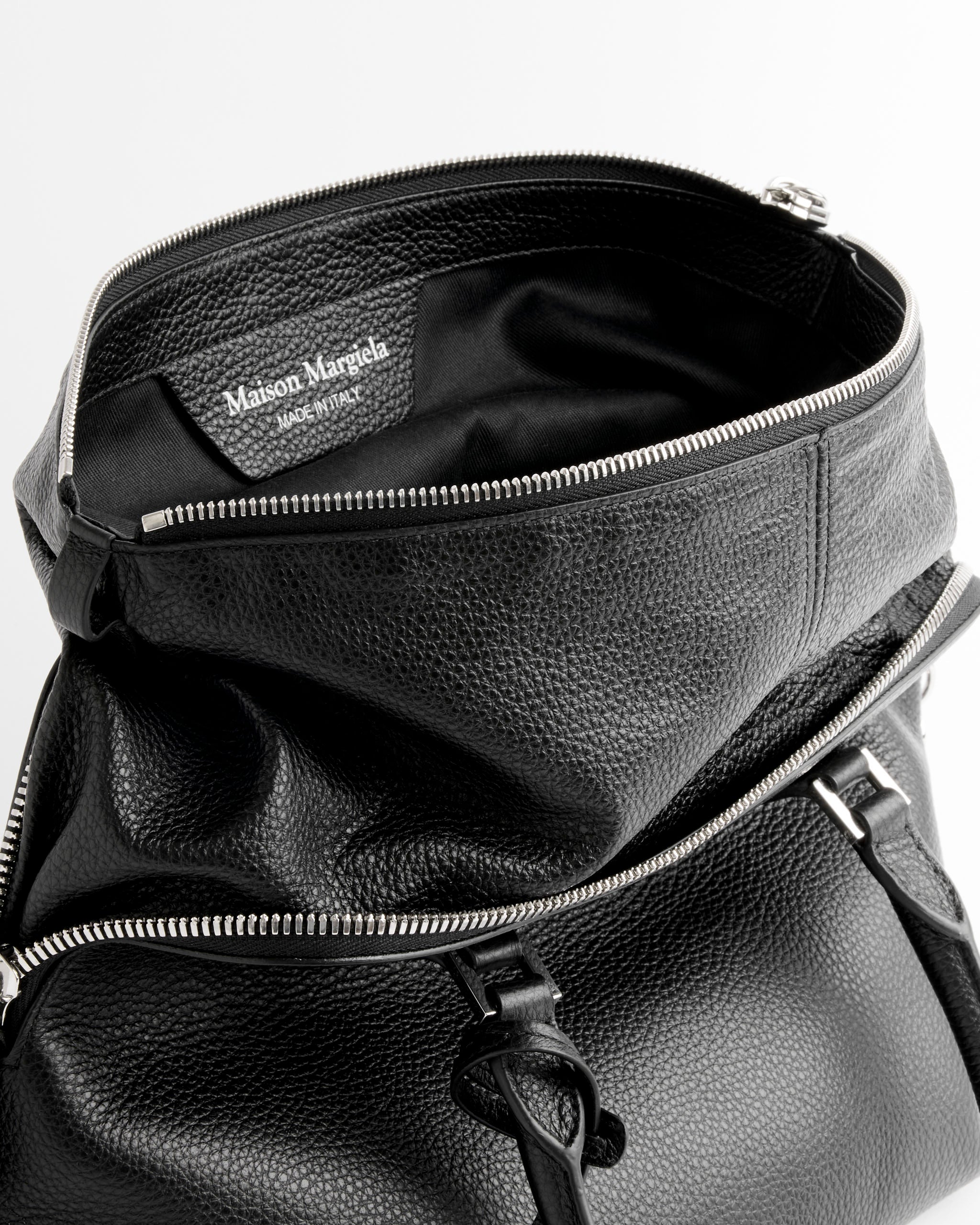 5AC Soft Medium Bag in Black