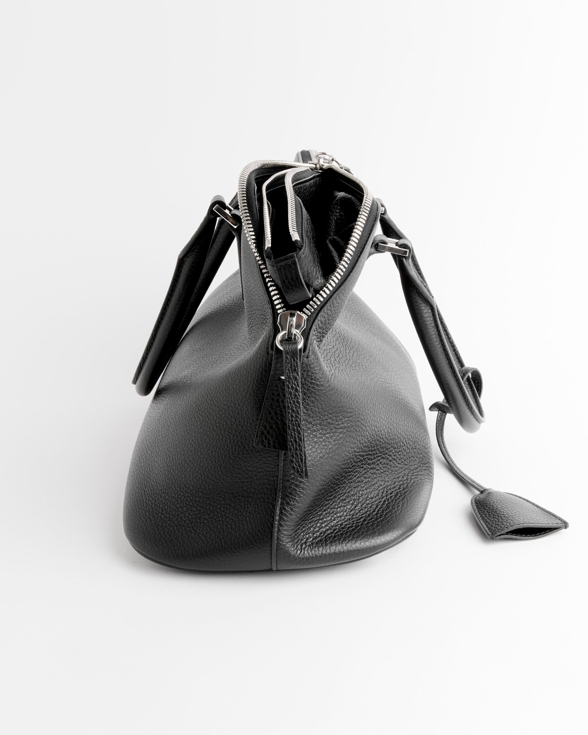 5AC Soft Medium Bag in Black