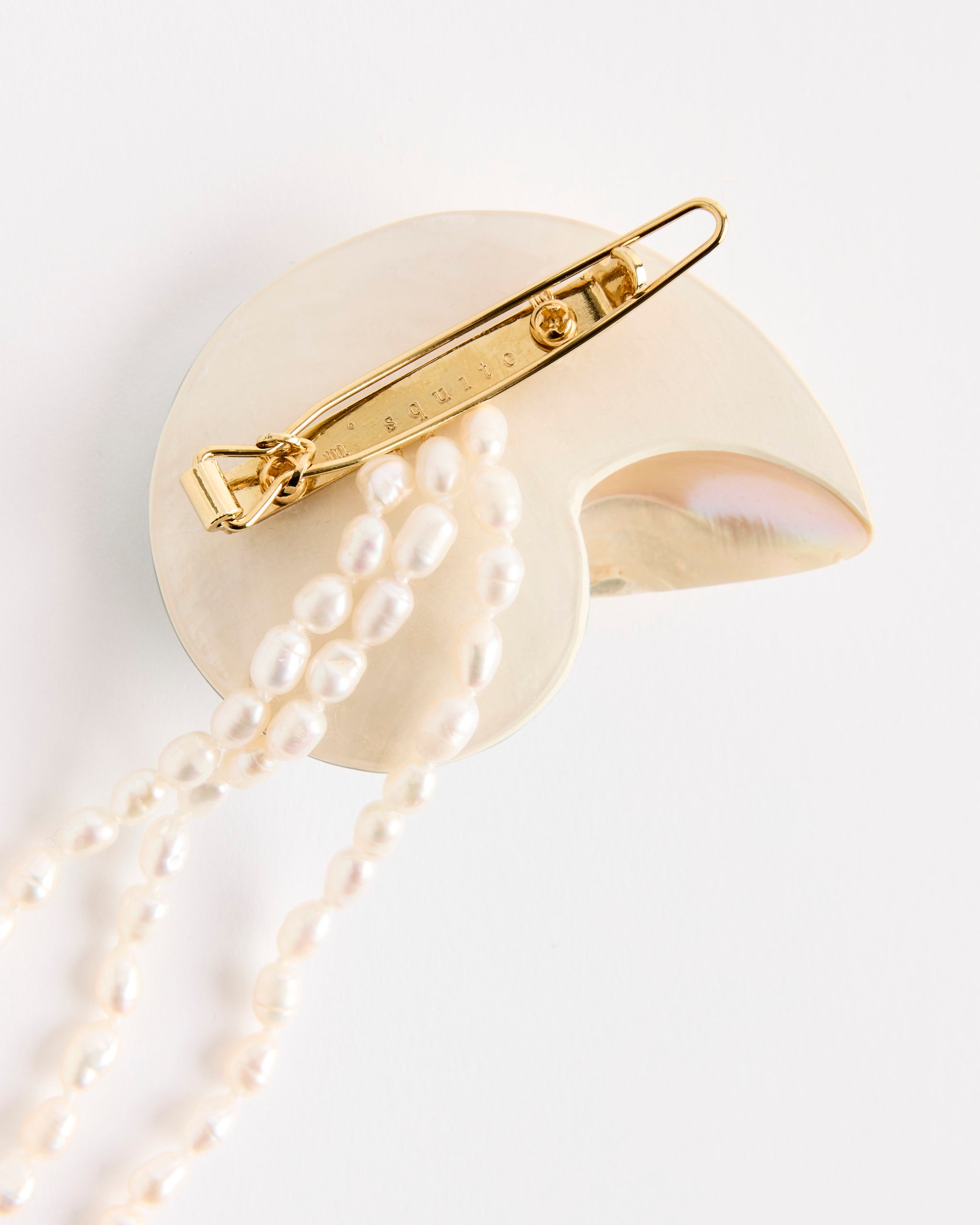 Mosquito Shell Hair Clip - Default Title (281867)