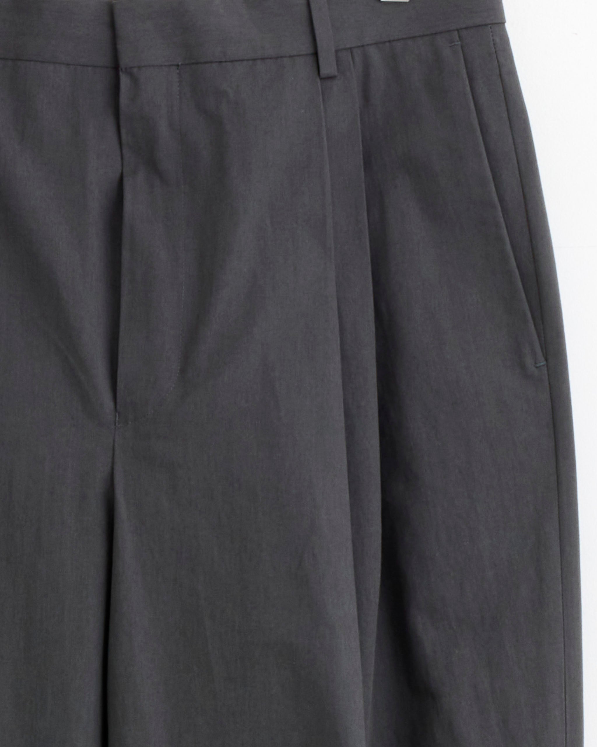 Tailored Pant in Dark Grey