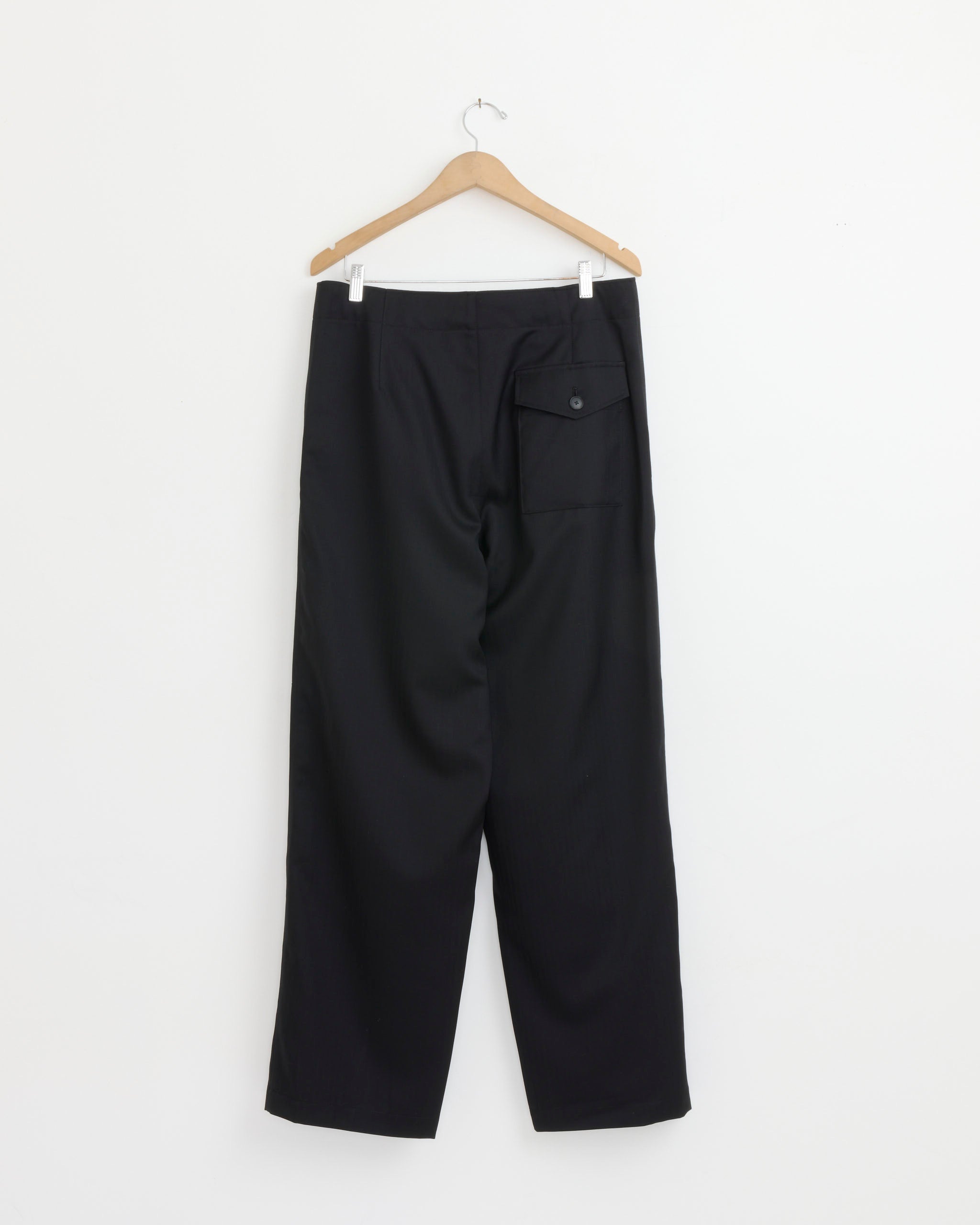 Wool Herringbone Cargo Pant in Black