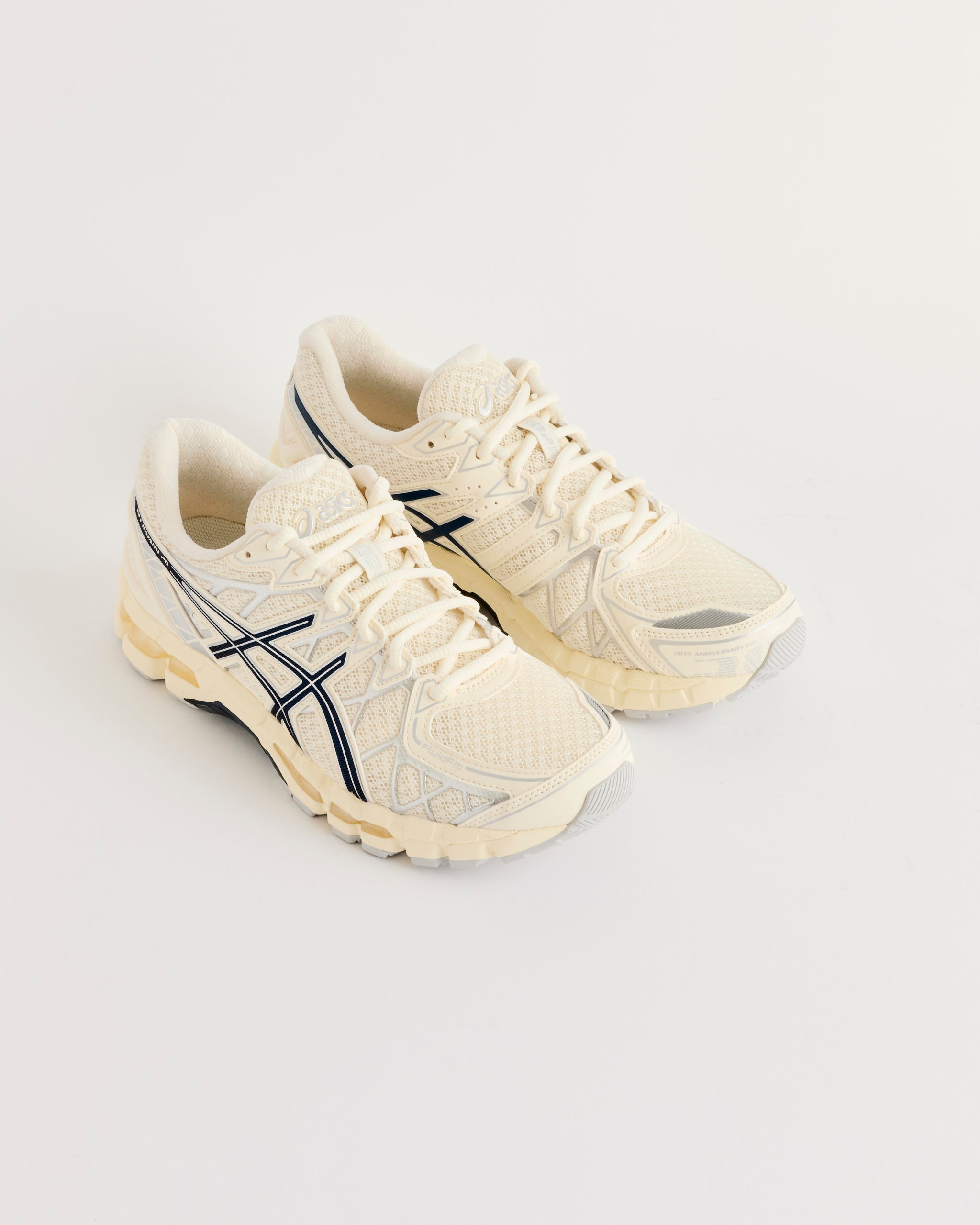 Gel Kayano 20 in Cream/Independence Blue