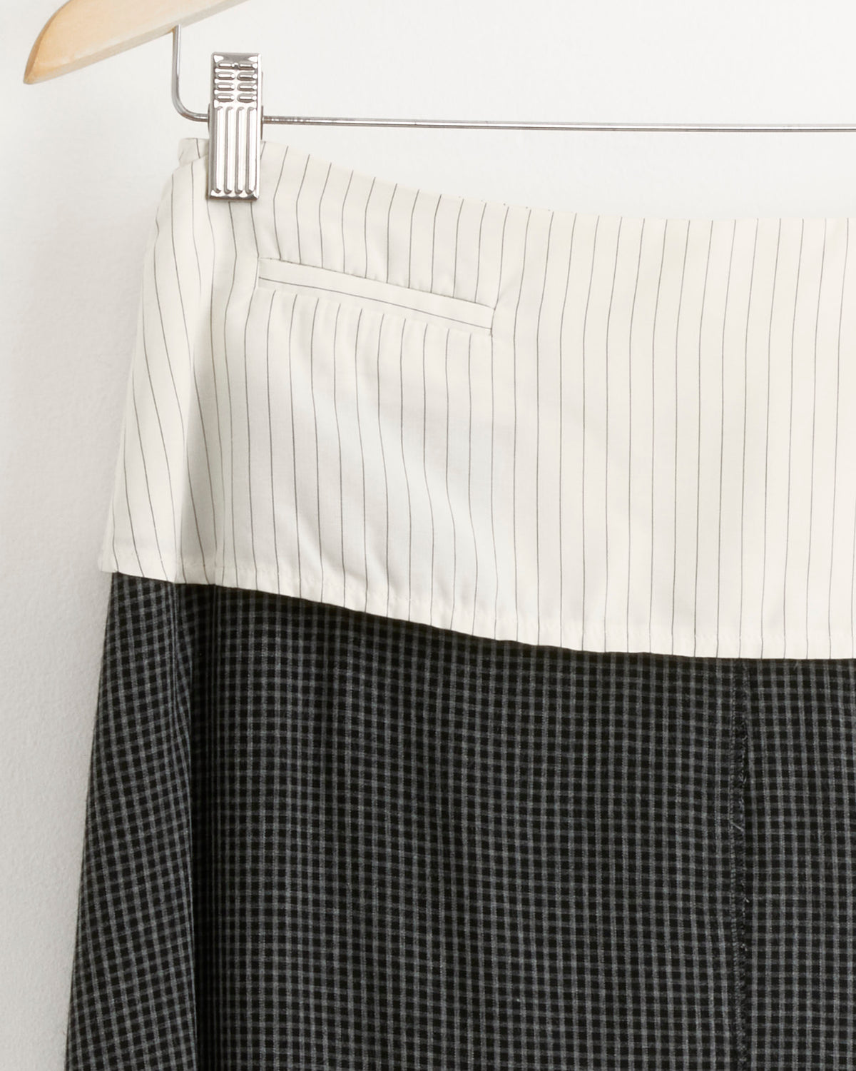 Committee Skirt in Dark Grey Check - Dark Grey Check / S (284810)