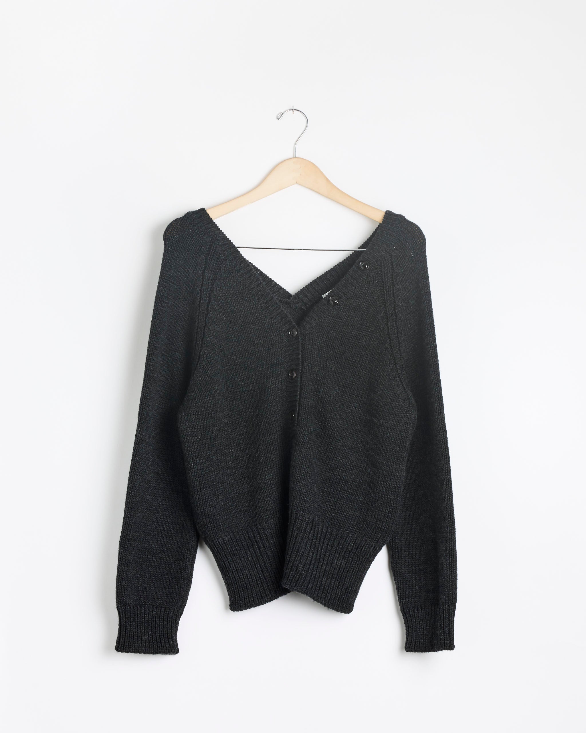 Country Henley in Charcoal - Charcoal / DK36 (284967)