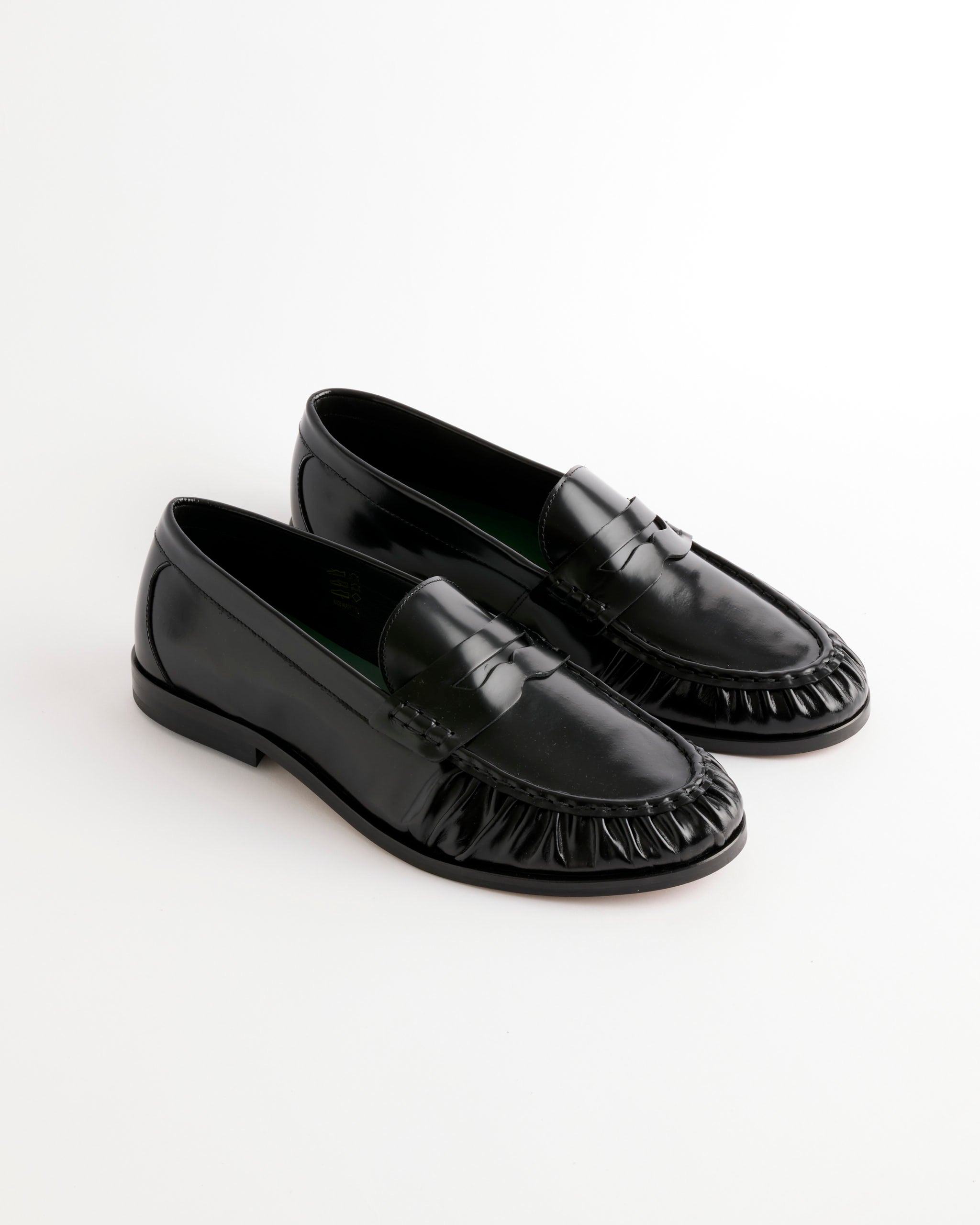 Vinny's Louee Vale Polido Leather Loafer - Black / 44 (285692)