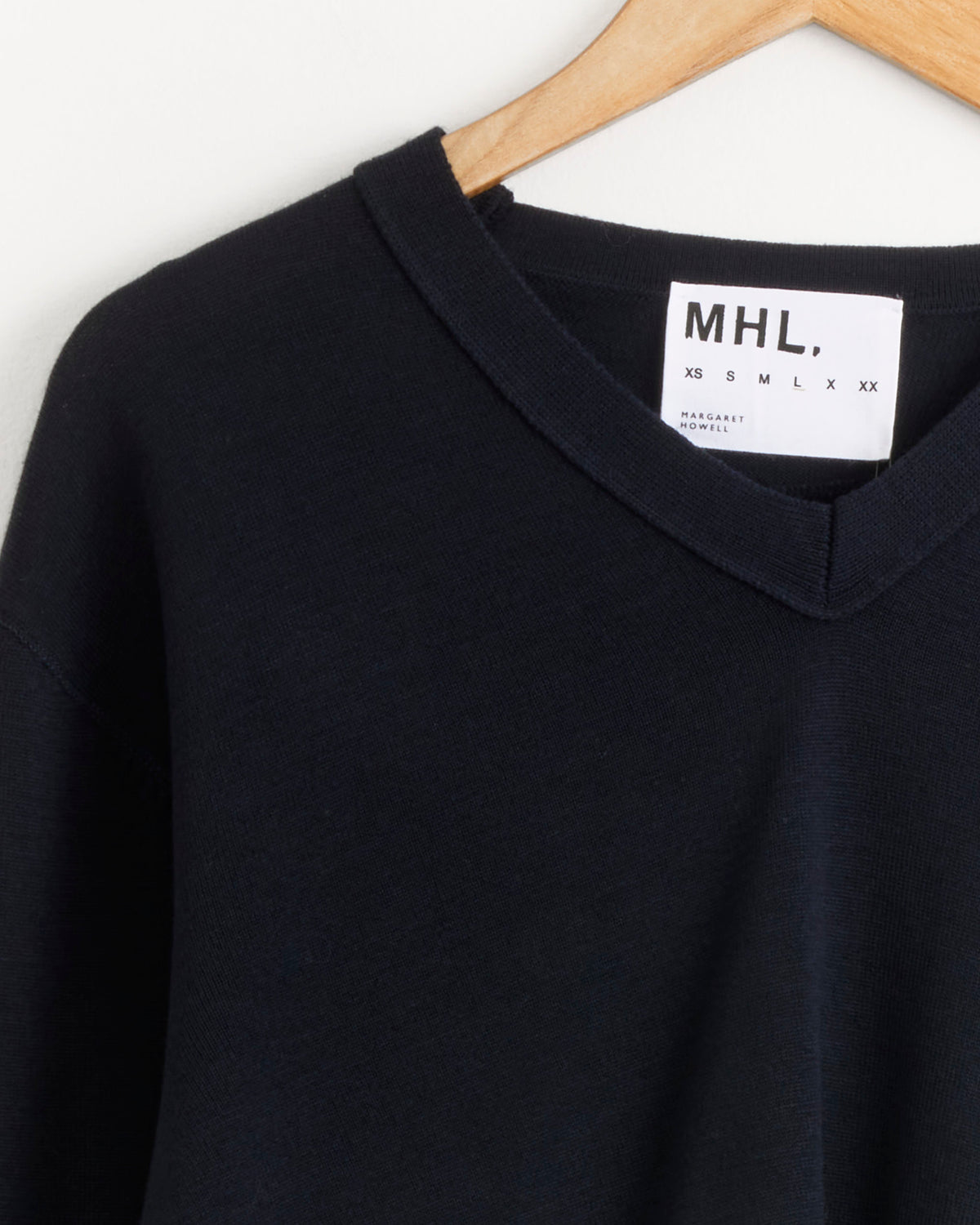 MHL V Neck Jumper - Ink / L (286420)