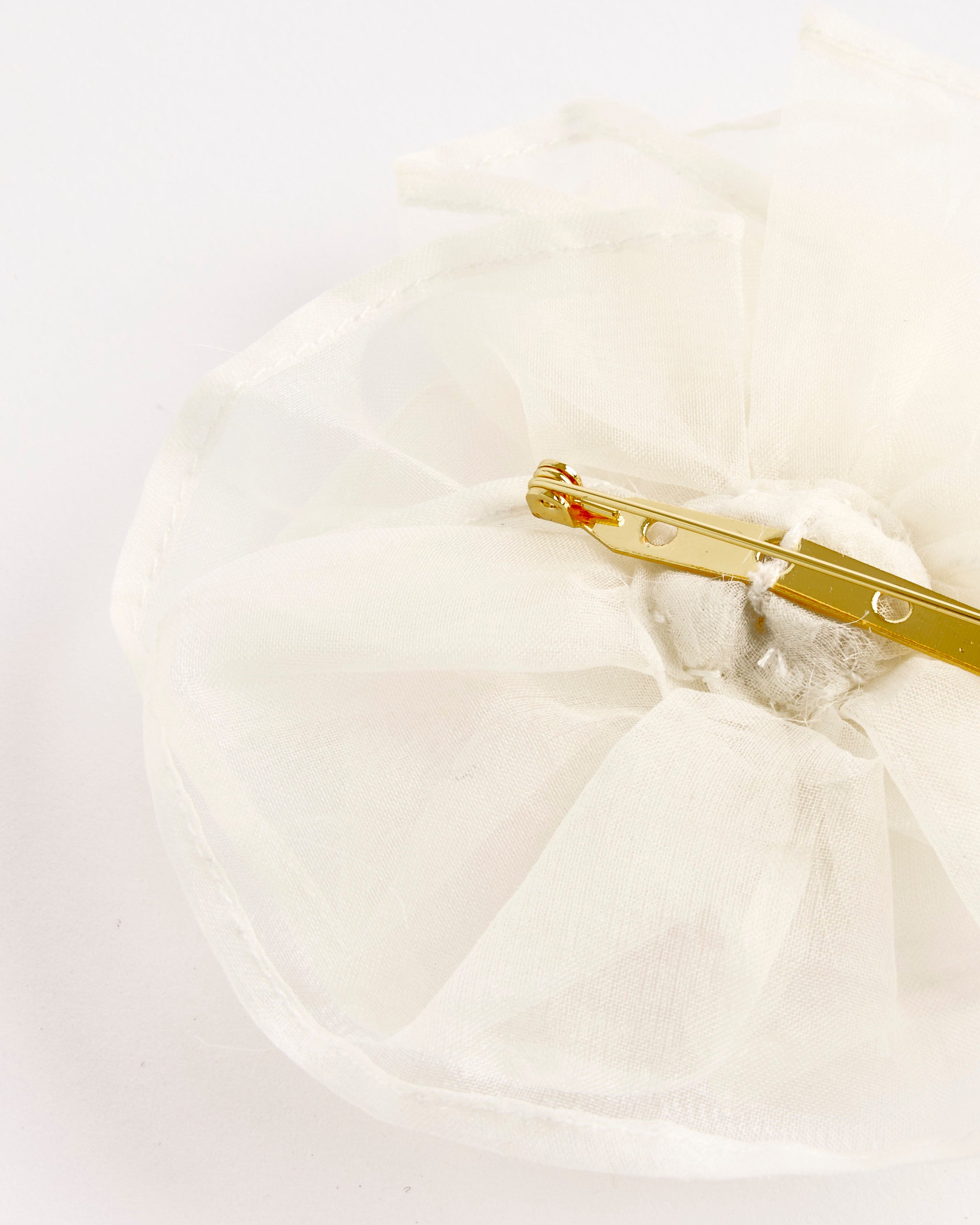 Hai Flower Brooch, Ivory - Ivory / OS (286720)