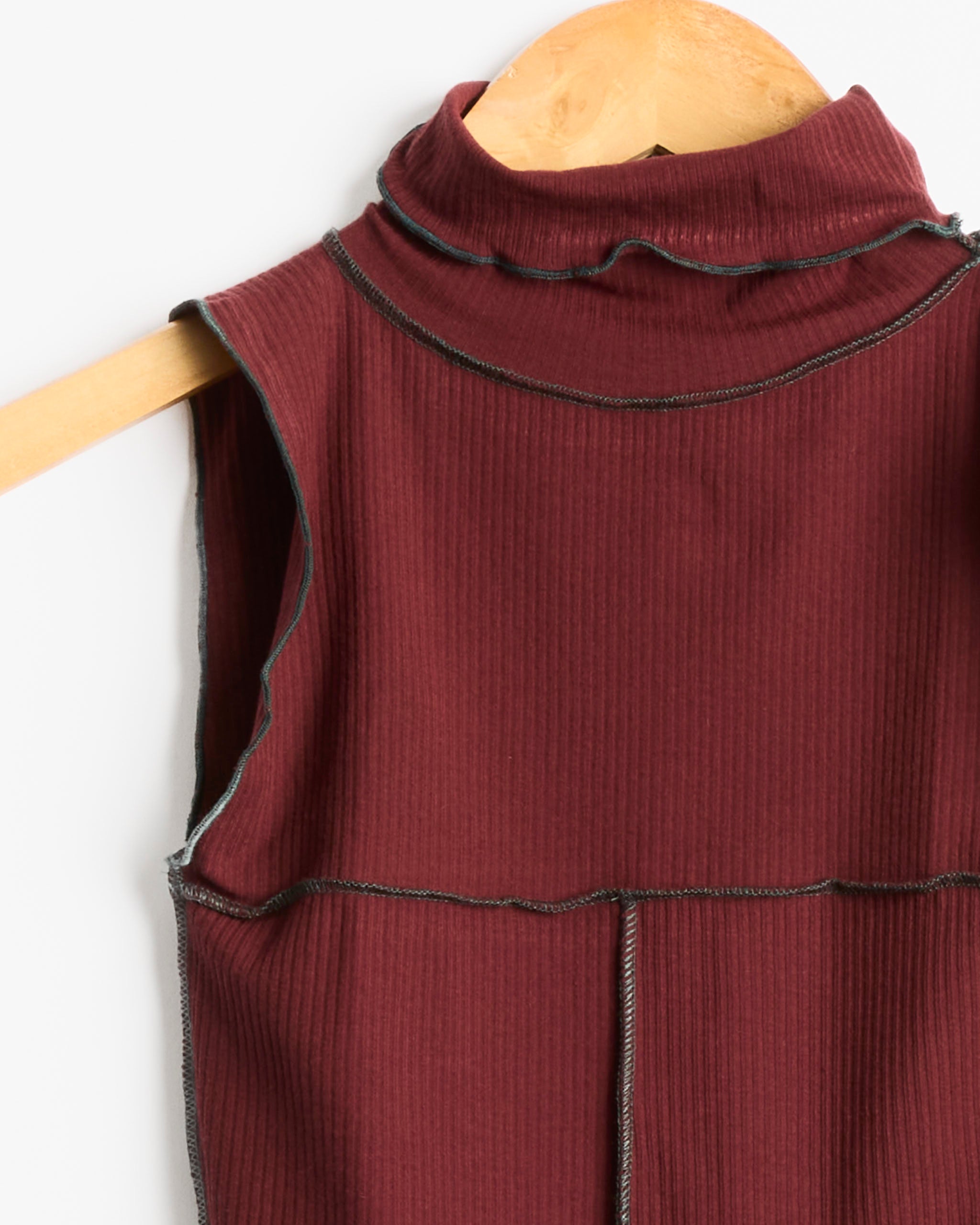 Baserange Cinder Turtleneck Tank - Nara Red / XS (286773)