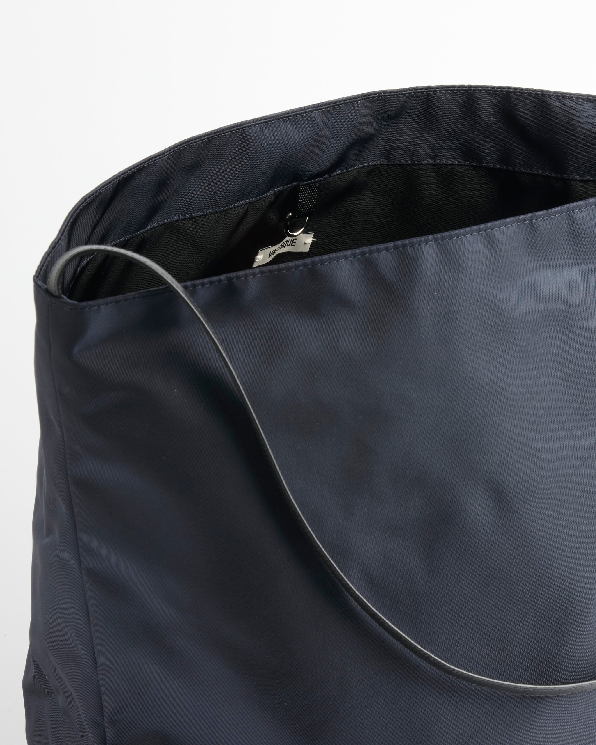 Valesque Bucket - Navy - OS - Default Title (288207)