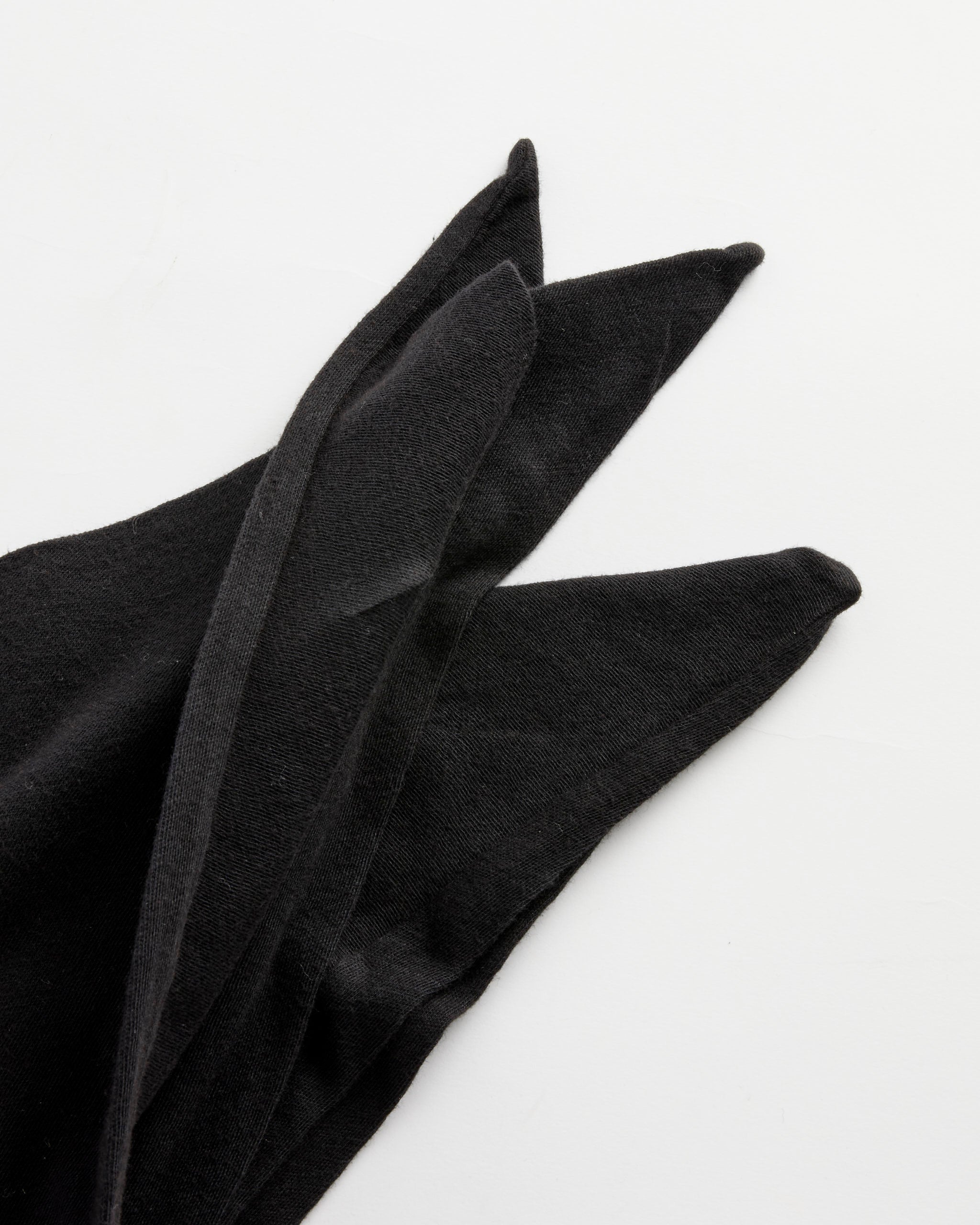 Black Crane Triangle Scarf, Black - Black / OS (288346)