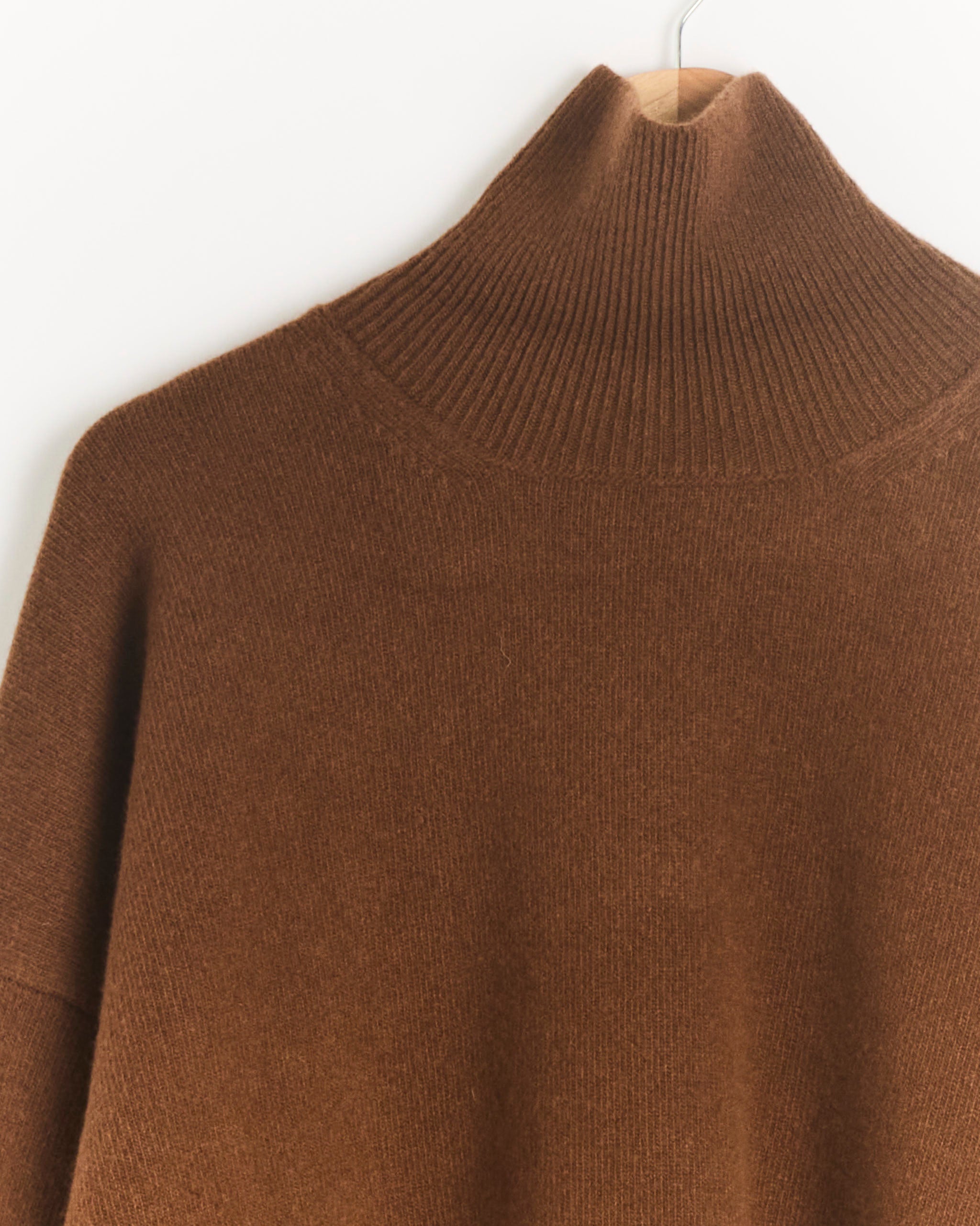Róhe Classic Turtleneck Jumper - Tobacco / FR36 (288682)
