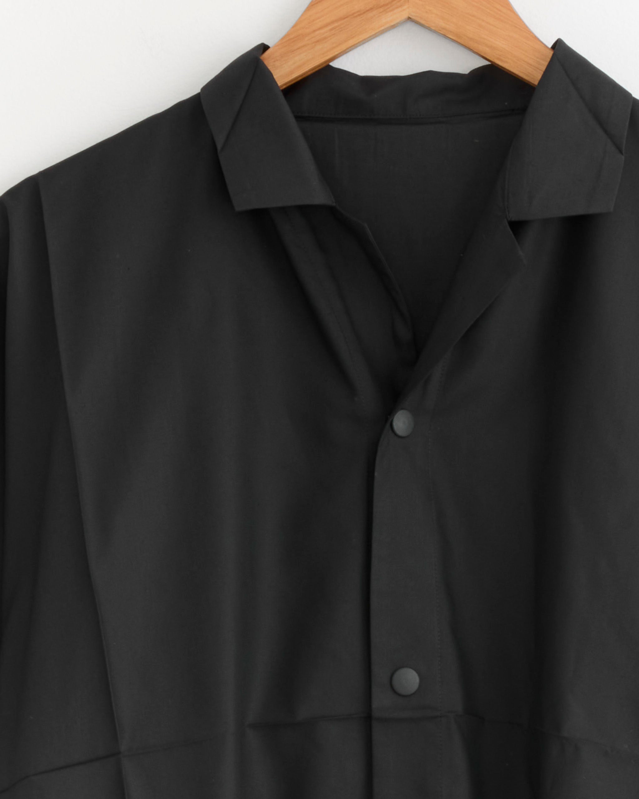 Compact Shirt in Black - Black / 3 (288983)