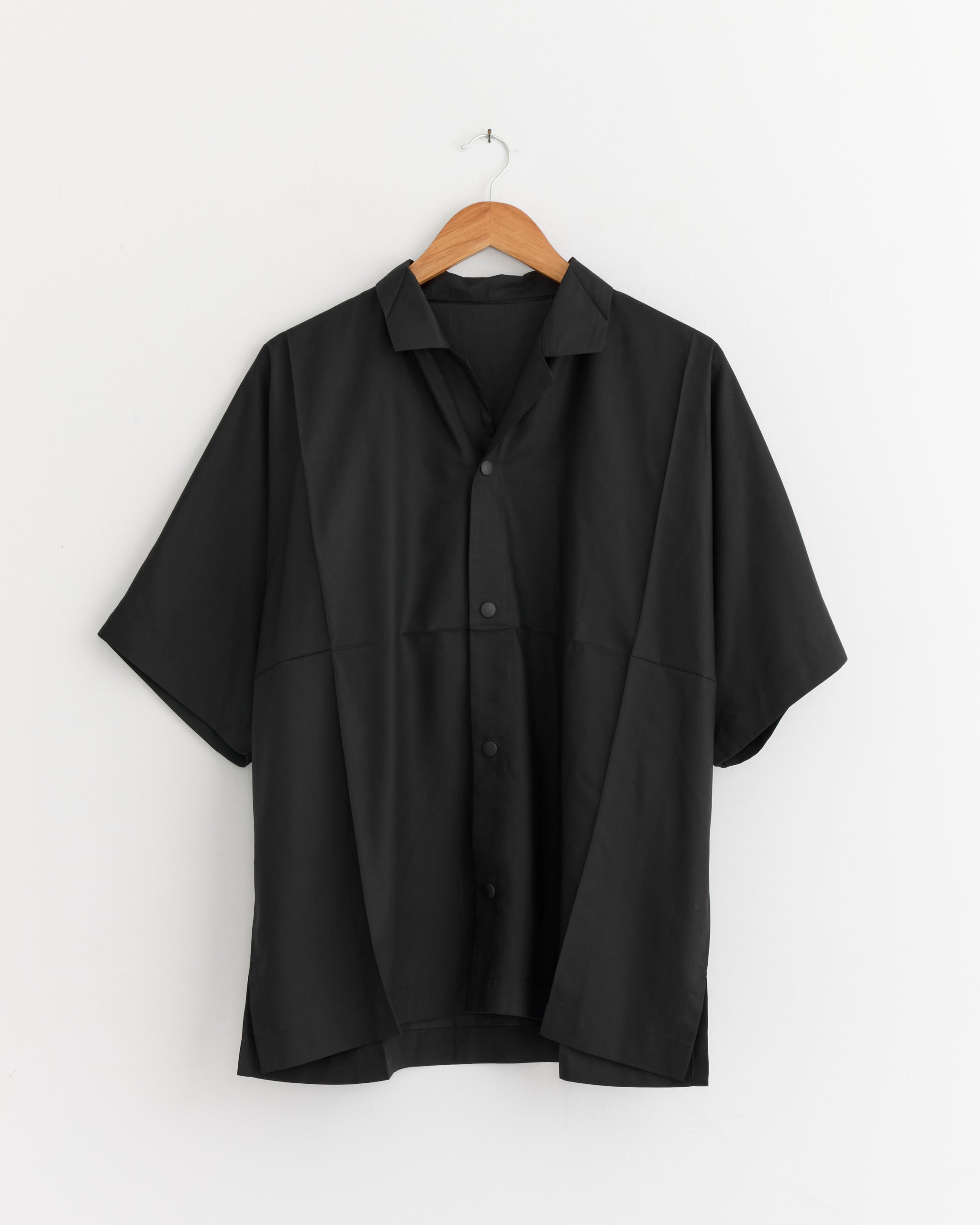 Compact Shirt in Black - Black / 3 (288983)