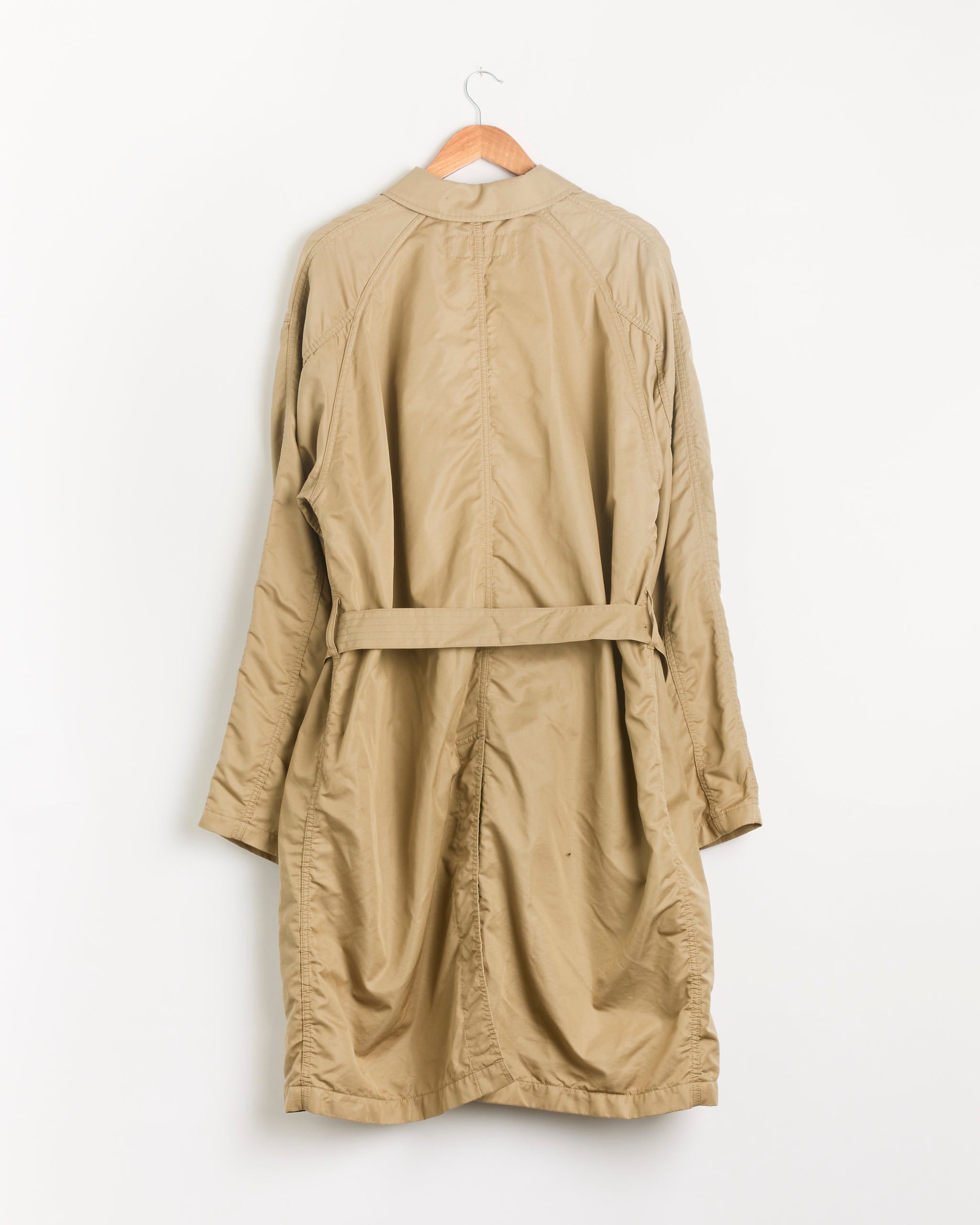 C001 Coat in Beige - Beige / L (289654)