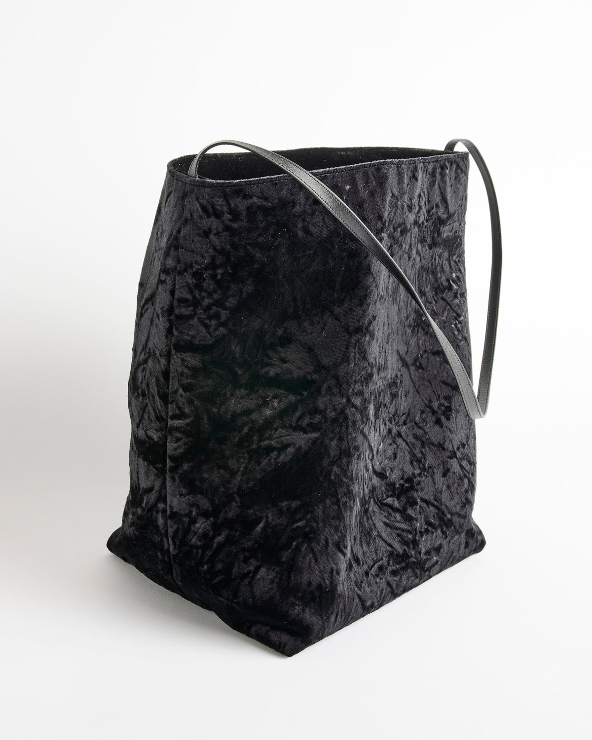 Valesque Bucket Bag - Crushed Velvet Black - OS - Default Title (292689)