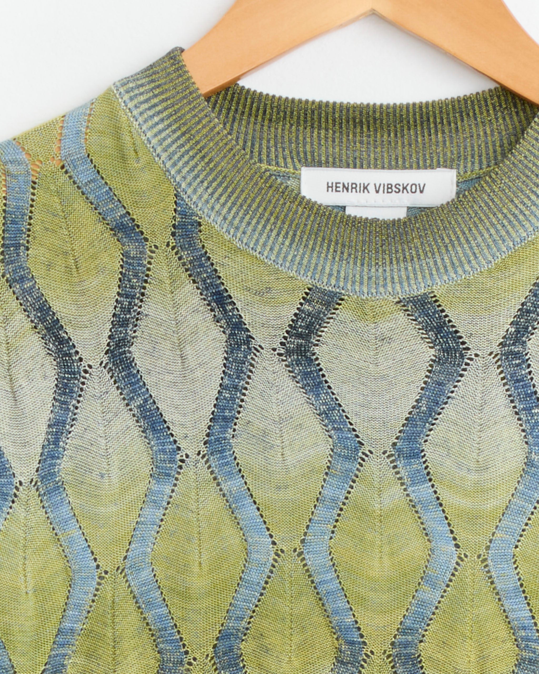 ニット帽 VIBSKOV HENRIK ワッペンニットキャップ｜MEN｜251ISB56-128I｜AZUL MOUSSY BY 帽子