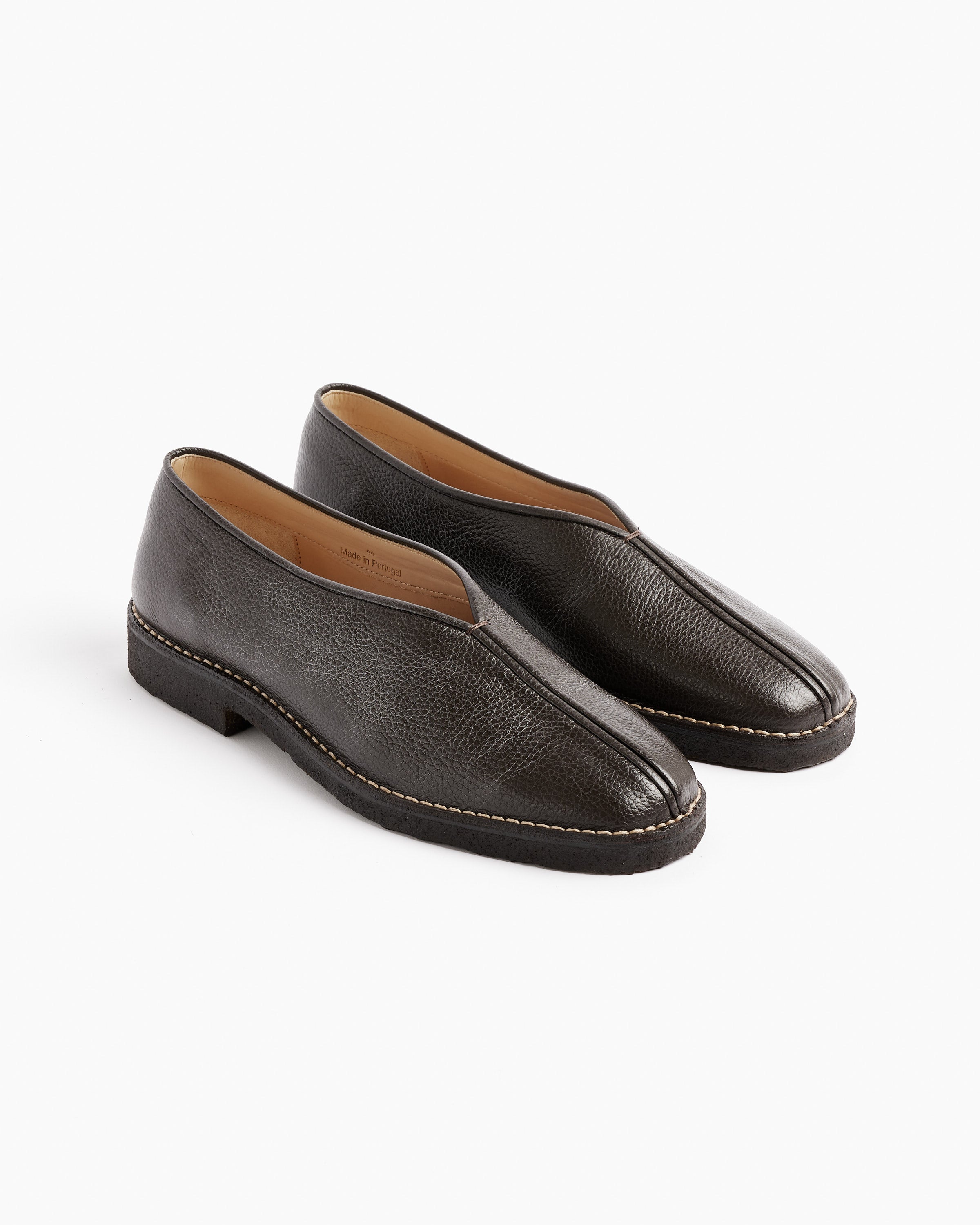 Flat Piped Slippers in Black