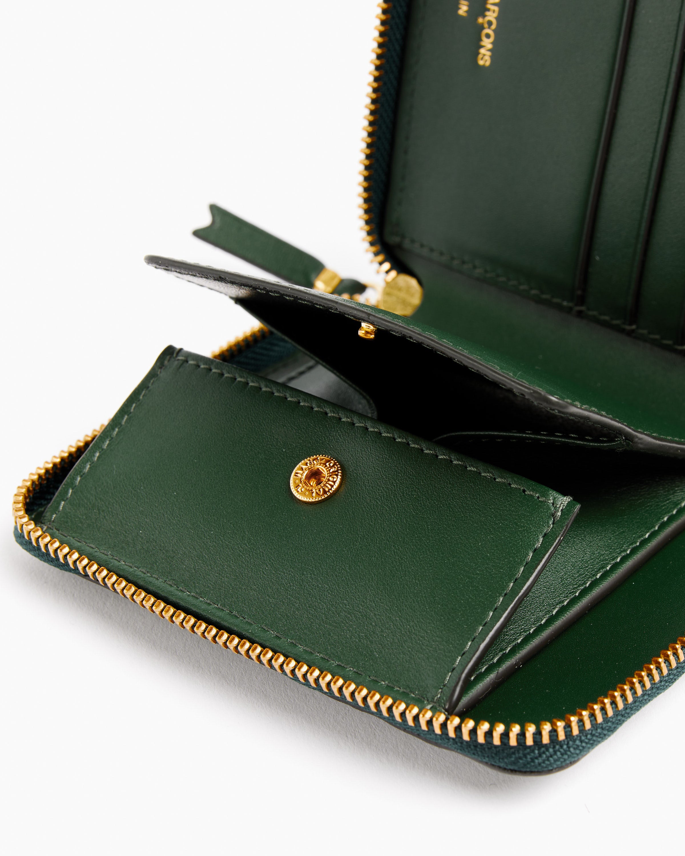Comme des garcons zip wallet quito deals