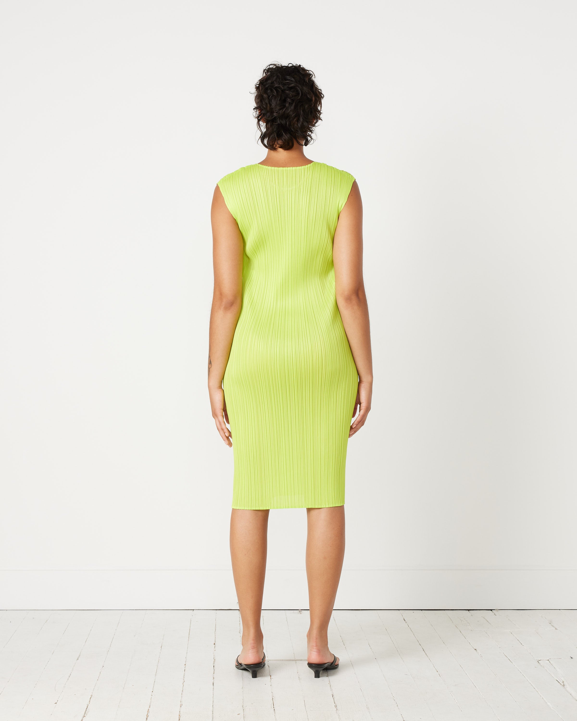 Basics 3 Dress in Yellow Green