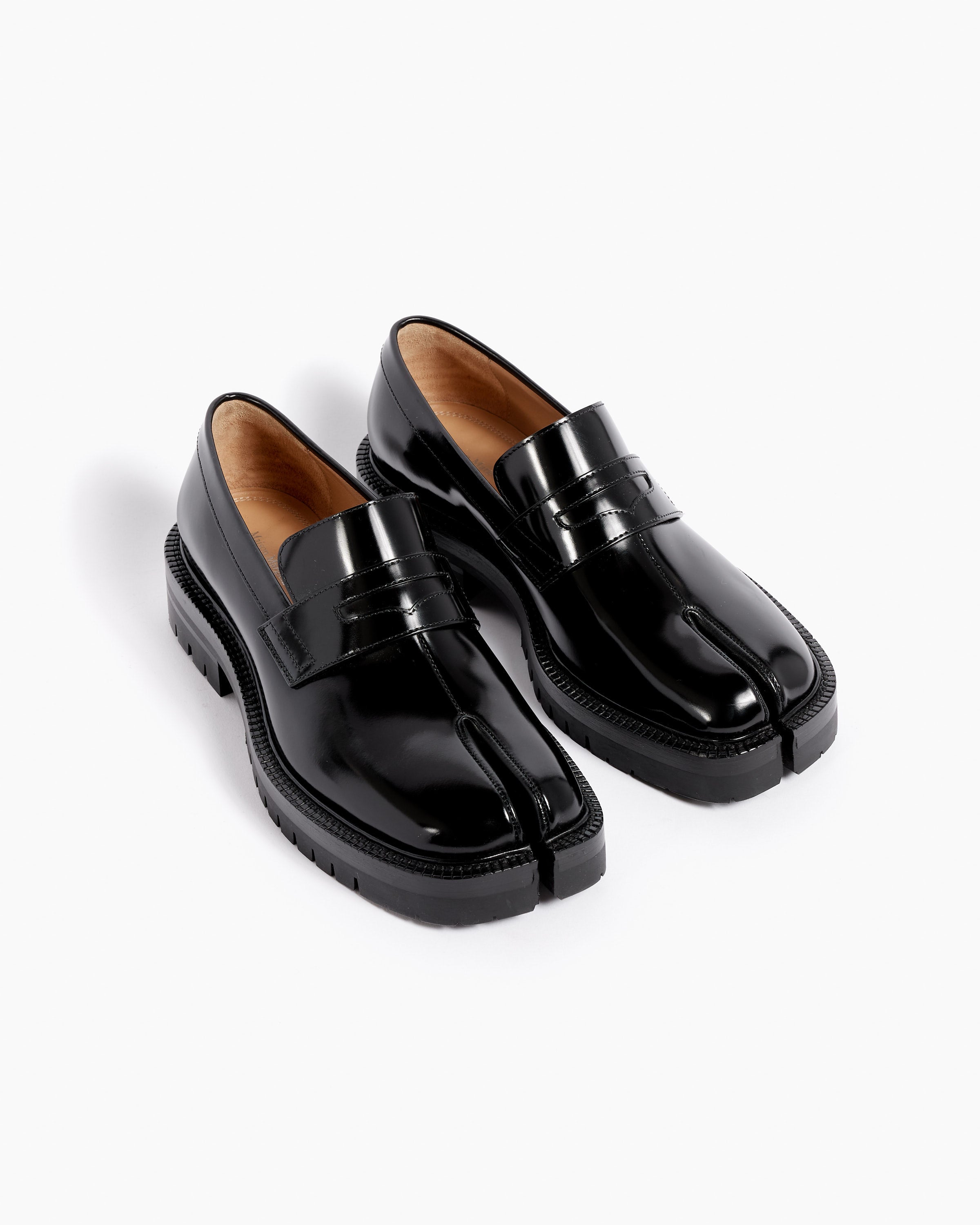 Tabi County Loafer in Black