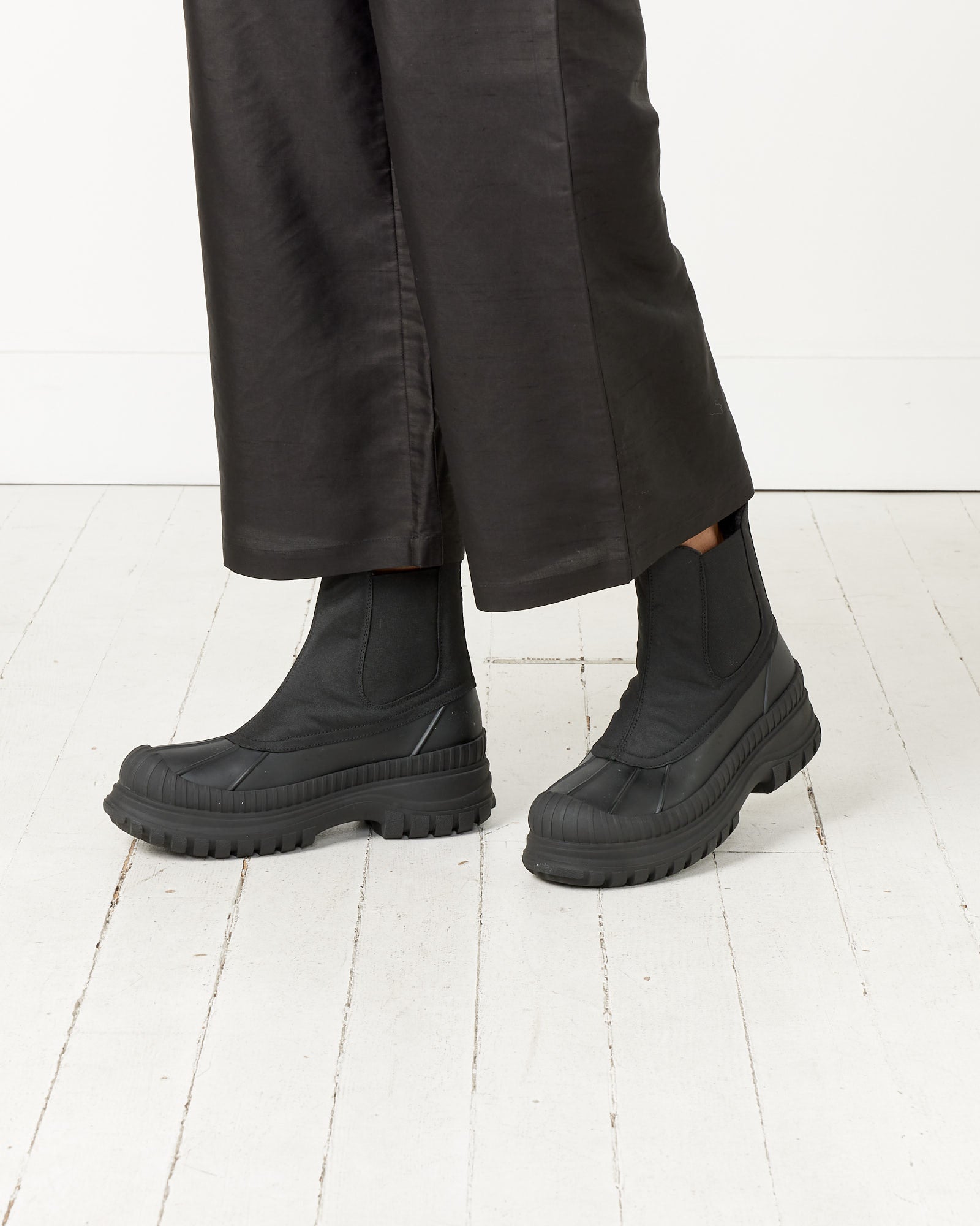 Outdoor Chelsea Boot - Main Image