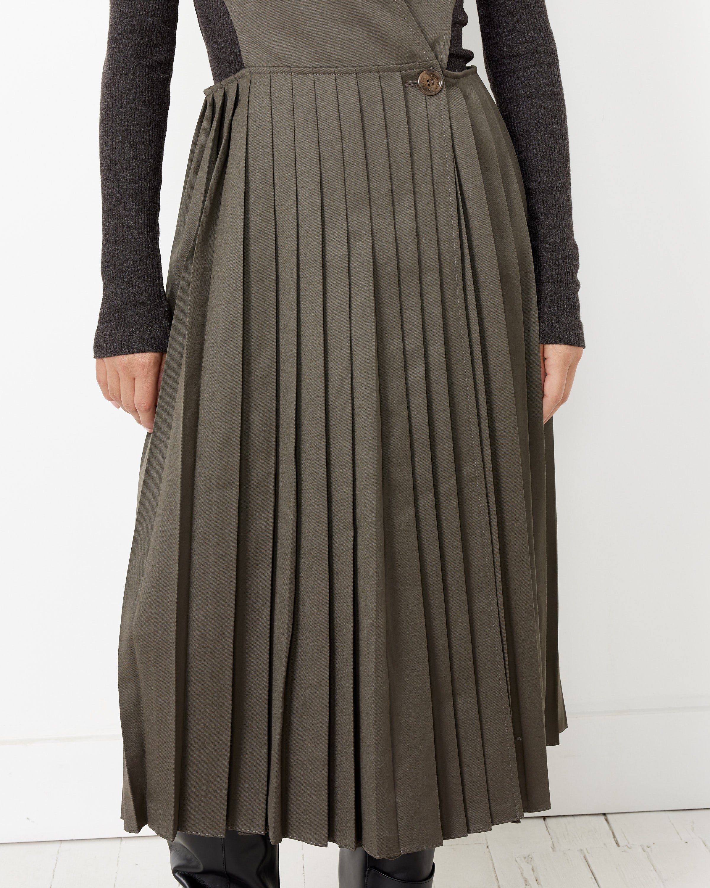 low classic pleated dress Pleated Dress