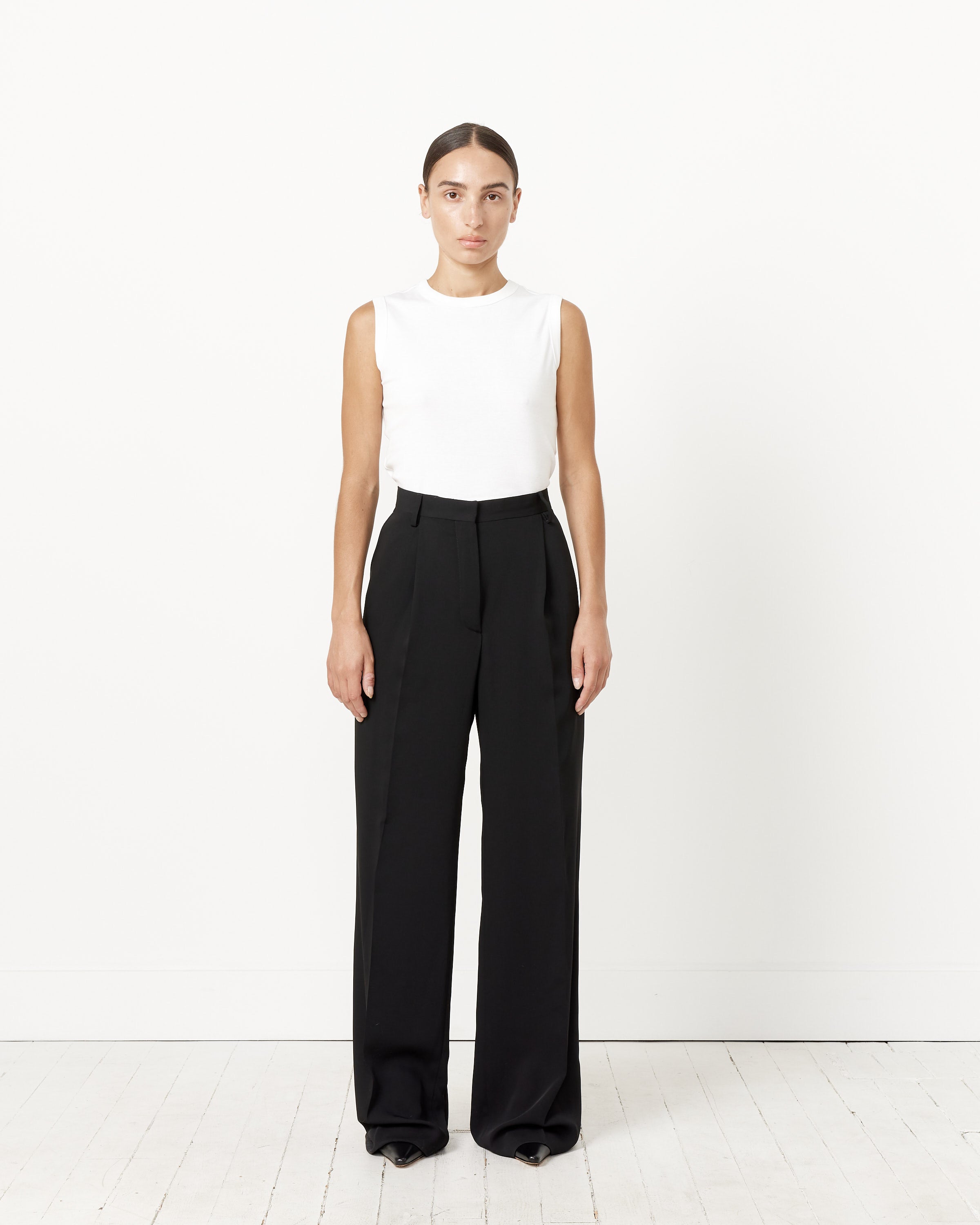 Pleated Wide-Leg Pant