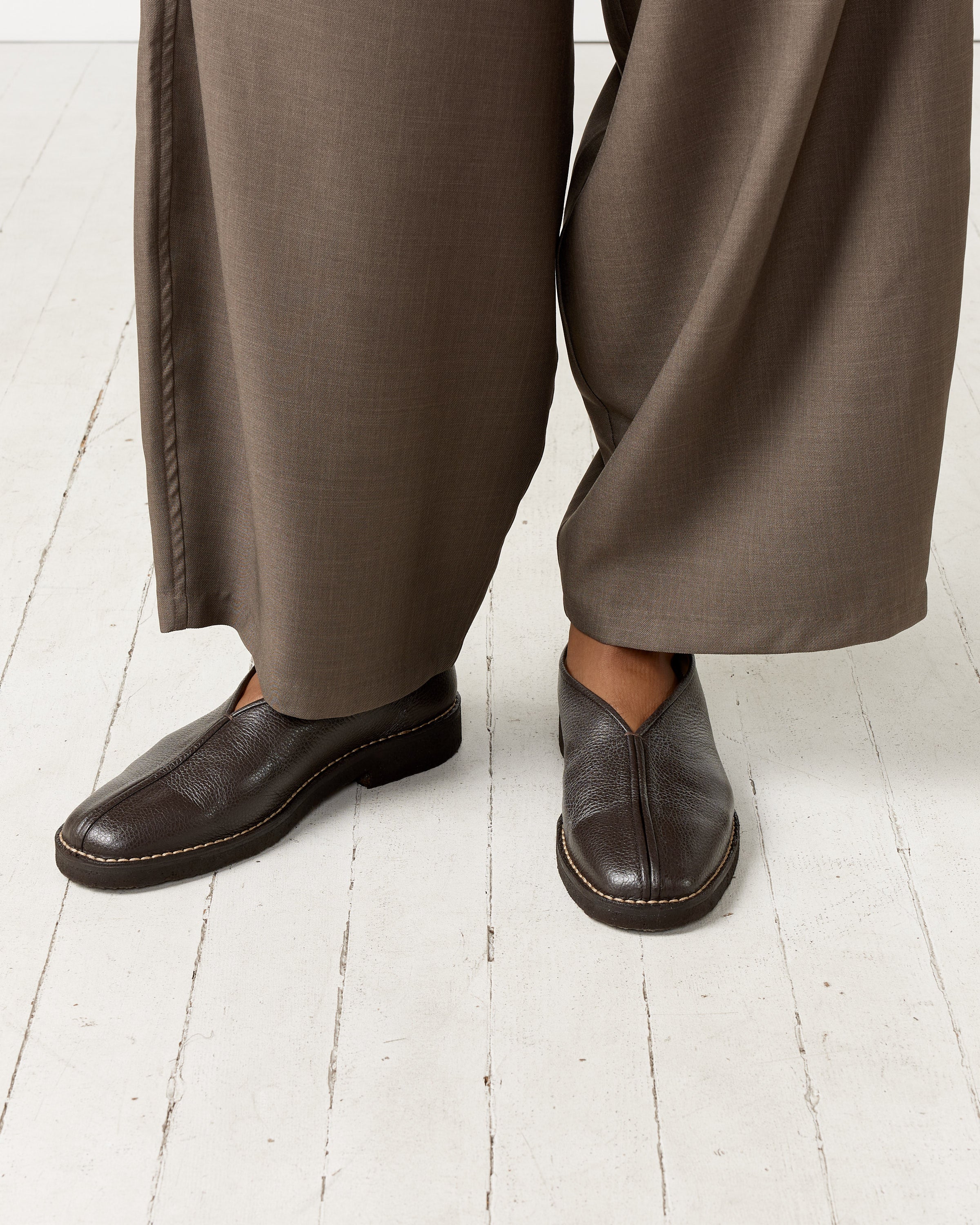 Piped Crepe Slippers in Dark Brown