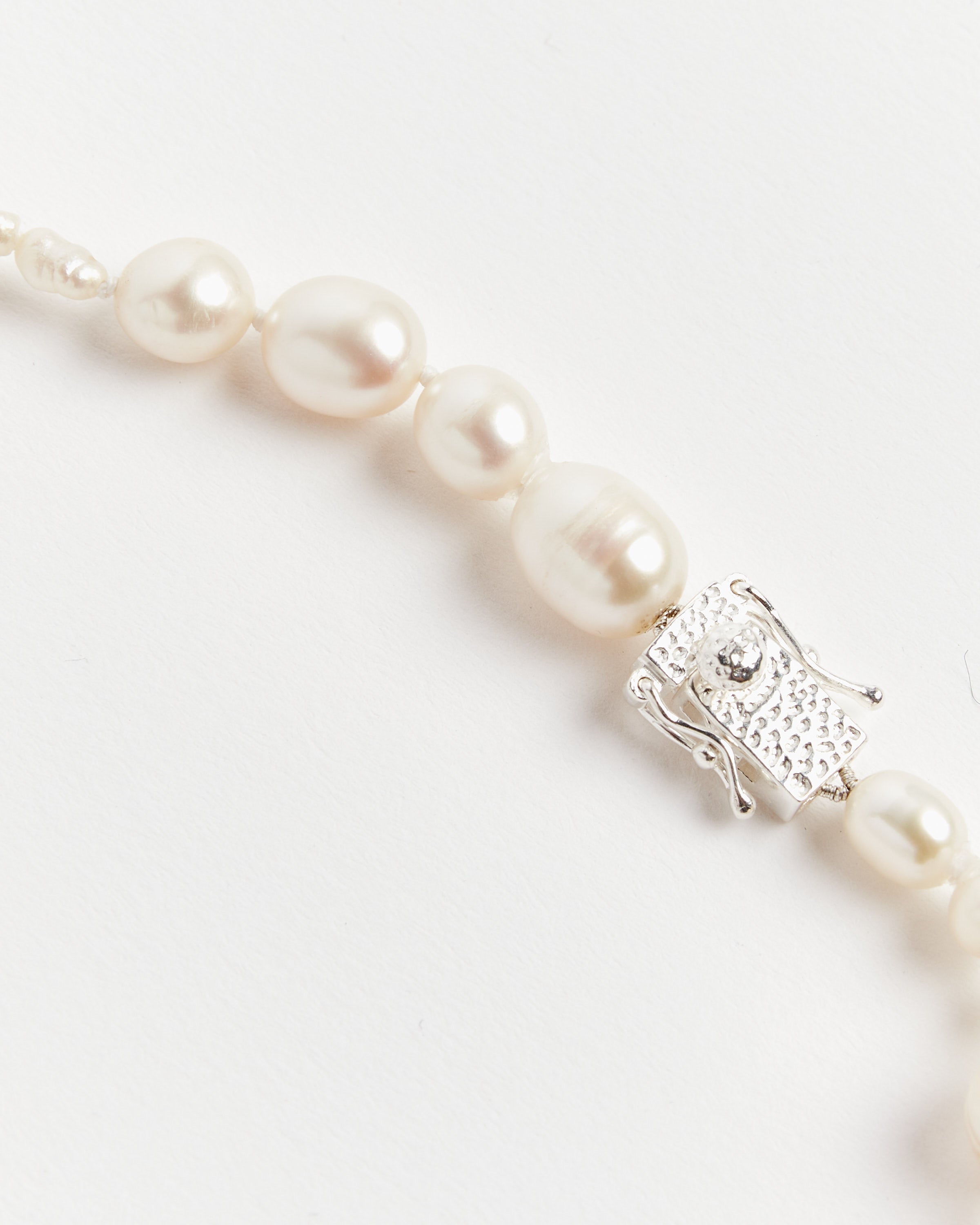 Antique Pearl Necklace in Sterling Silver